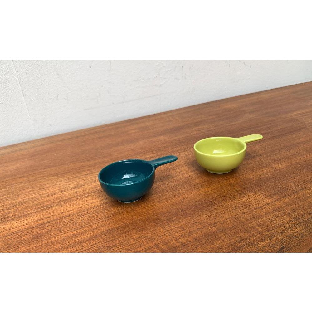 Set di 2 piccole ciotole tedesche di metà secolo di Melitta, anni '60 In condizioni ottime in vendita a Hamburg, DE
