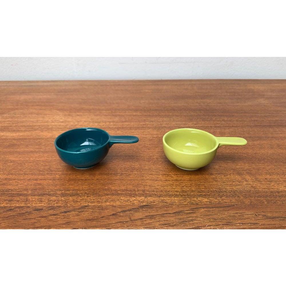 Set di 2 piccole ciotole tedesche di metà secolo di Melitta, anni '60 in vendita 1