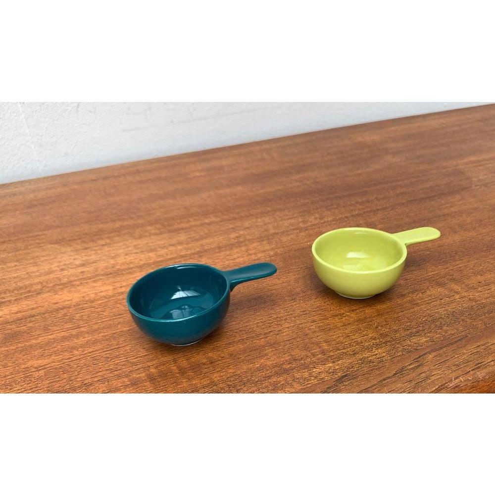 Set di 2 piccole ciotole tedesche di metà secolo di Melitta, anni '60 in vendita 2