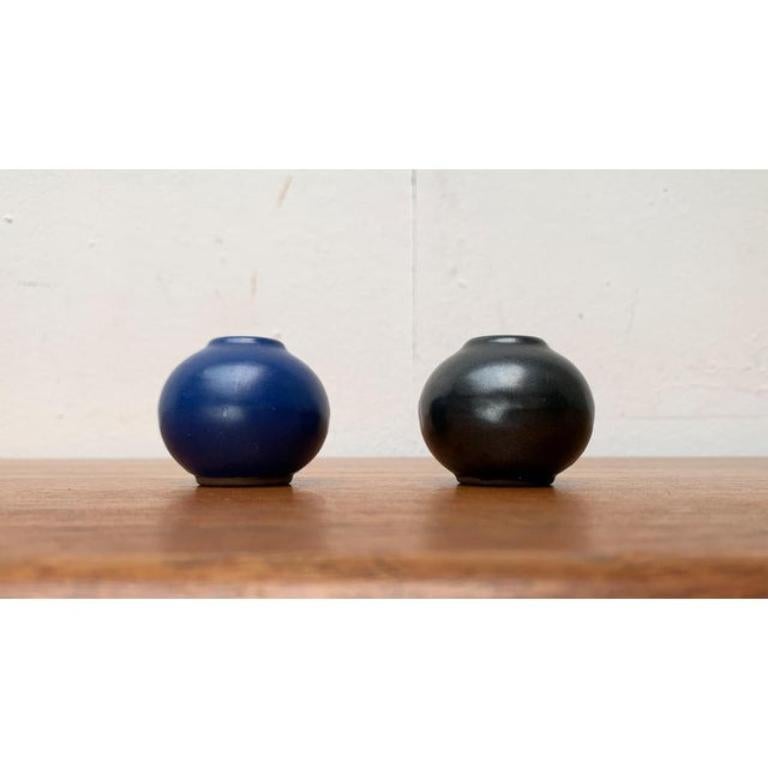 Set of 2 Small Mid-Century Minimalist Studio Pottery Ball Vases, 1960s For Sale 4