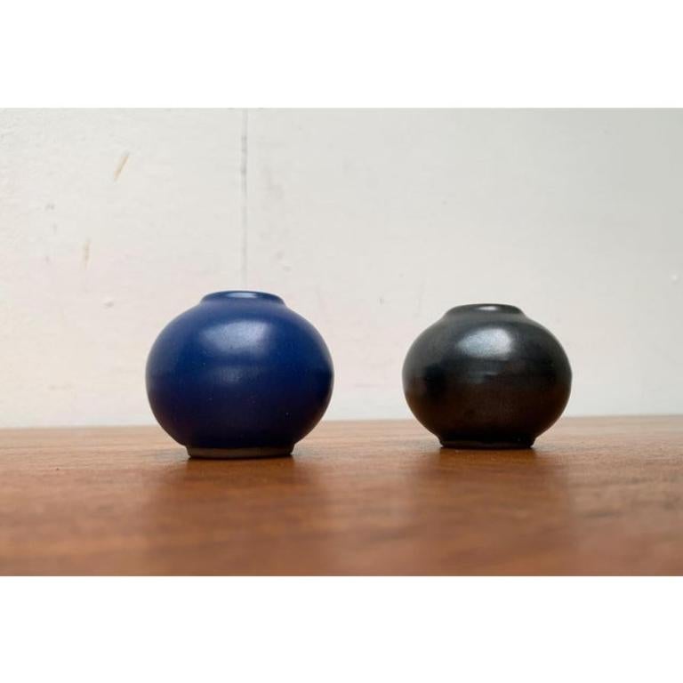 Set of 2 Small Mid-Century Minimalist Studio Pottery Ball Vases, 1960s For Sale 5