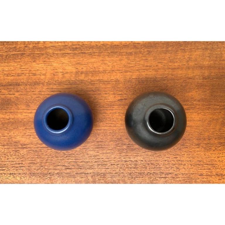 Mid-Century Modern Set of 2 Small Mid-Century Minimalist Studio Pottery Ball Vases, 1960s For Sale