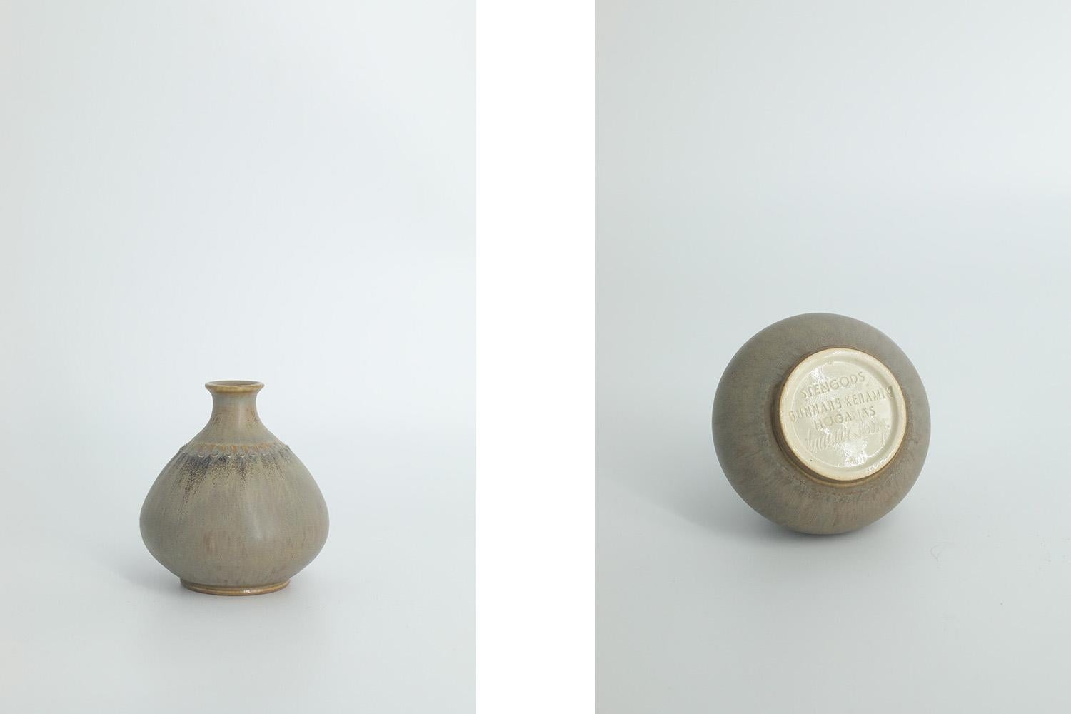 Scandinavian Modern Set of 2 Small Mid-Century Swedish Modern Collectible Pistachio Stoneware Vases For Sale