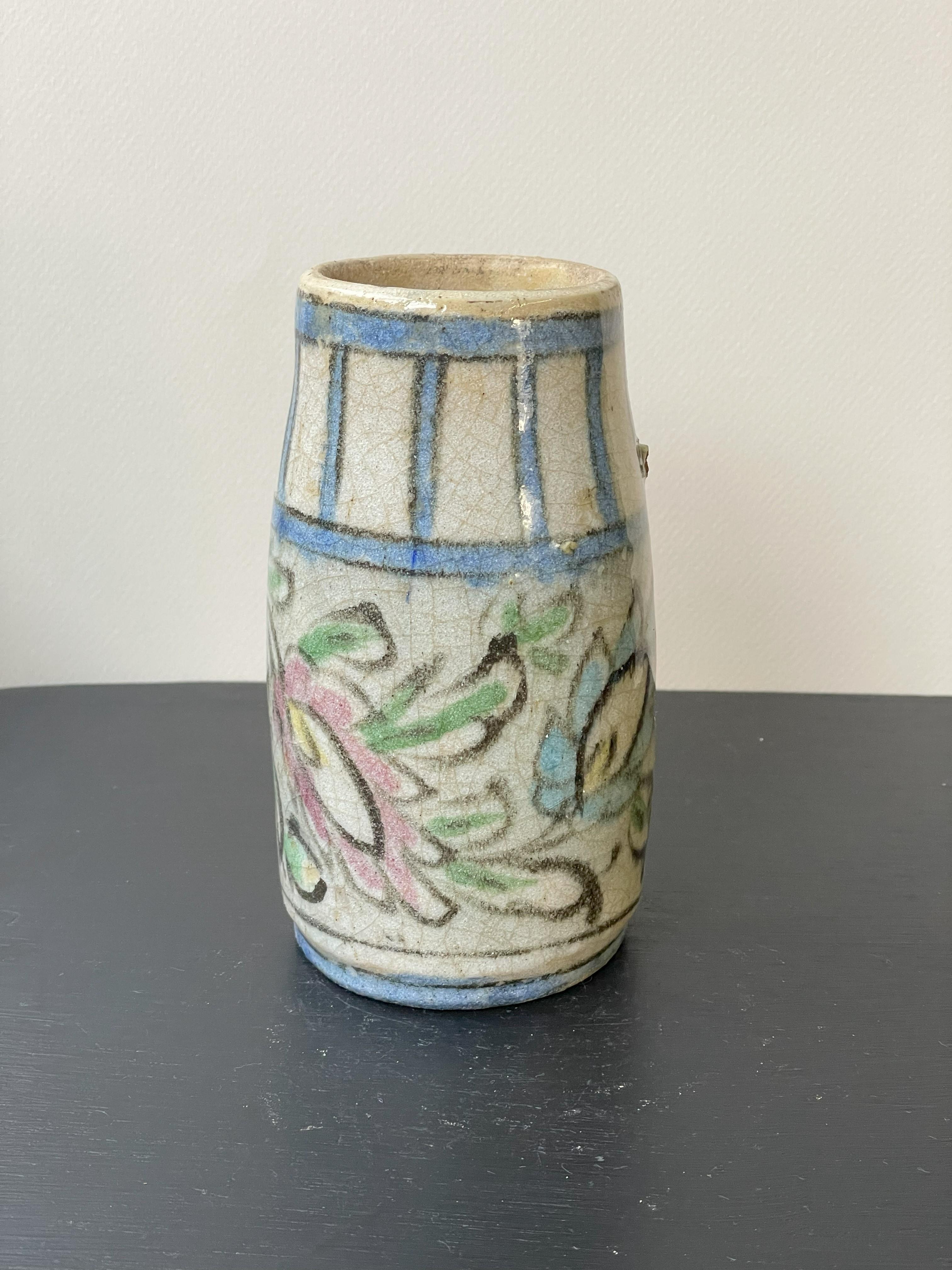 Set of 2 Small Round White Qajar Vases #1 and #2 In Good Condition For Sale In Munich, DE