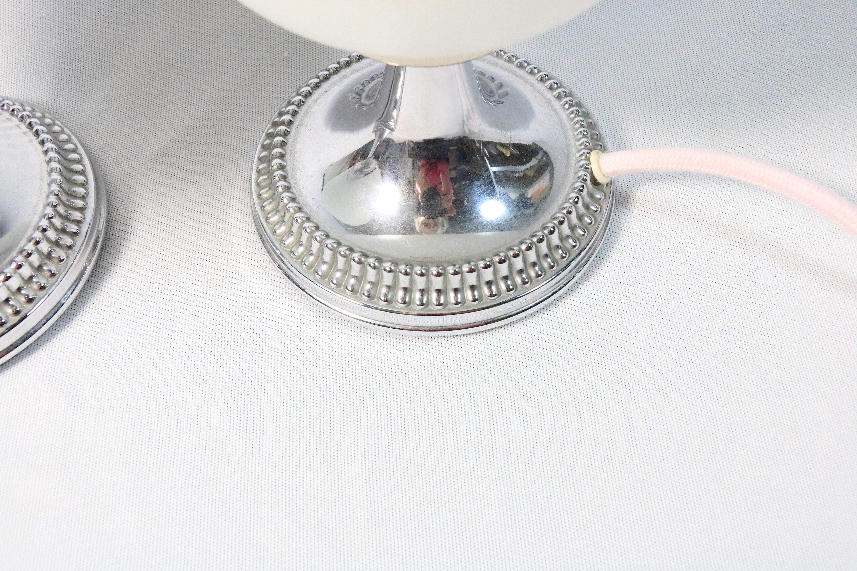 Satz von 2 kleinen Tischlampen, Art Deco Stil, 1970er Jahre im Angebot 1