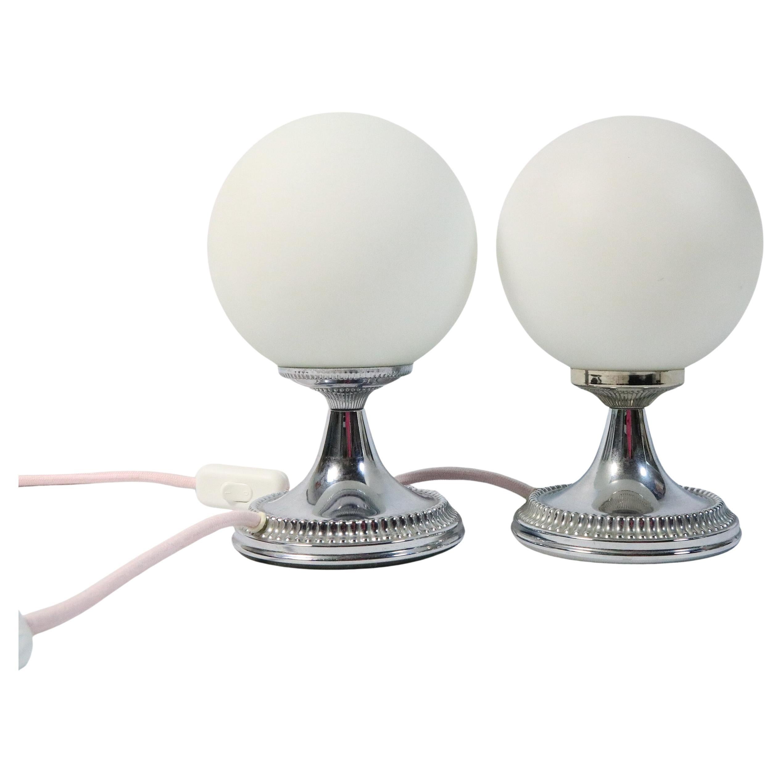 Satz von 2 kleinen Tischlampen, Art Deco Stil, 1970er Jahre im Angebot