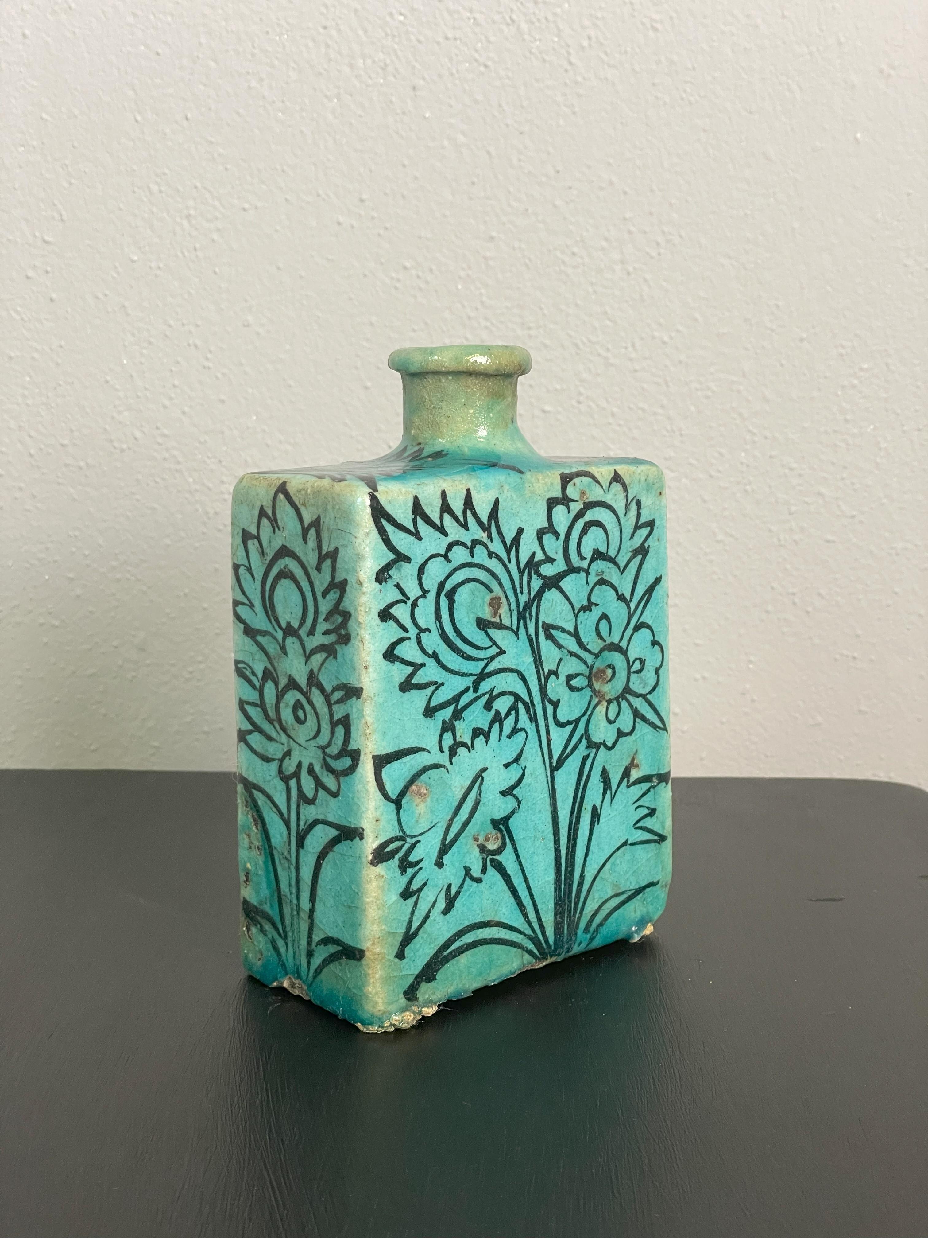 Ceramica Set di 2 piccoli vasi Qajar turchesi #1 e #2 in vendita