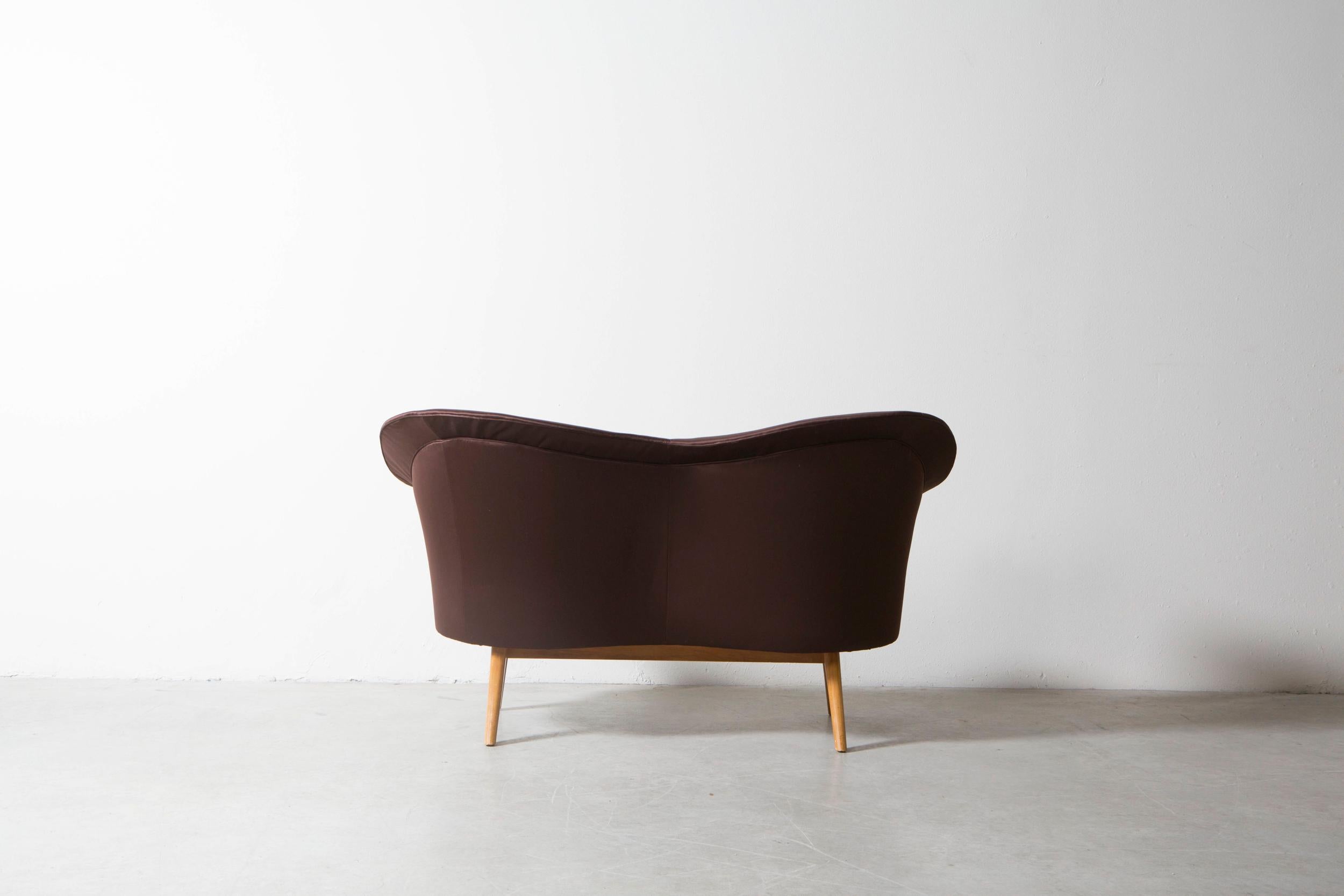 2er set sofas by Olof Ottelin im Zustand „Gut“ im Angebot in Milano, Lombardia