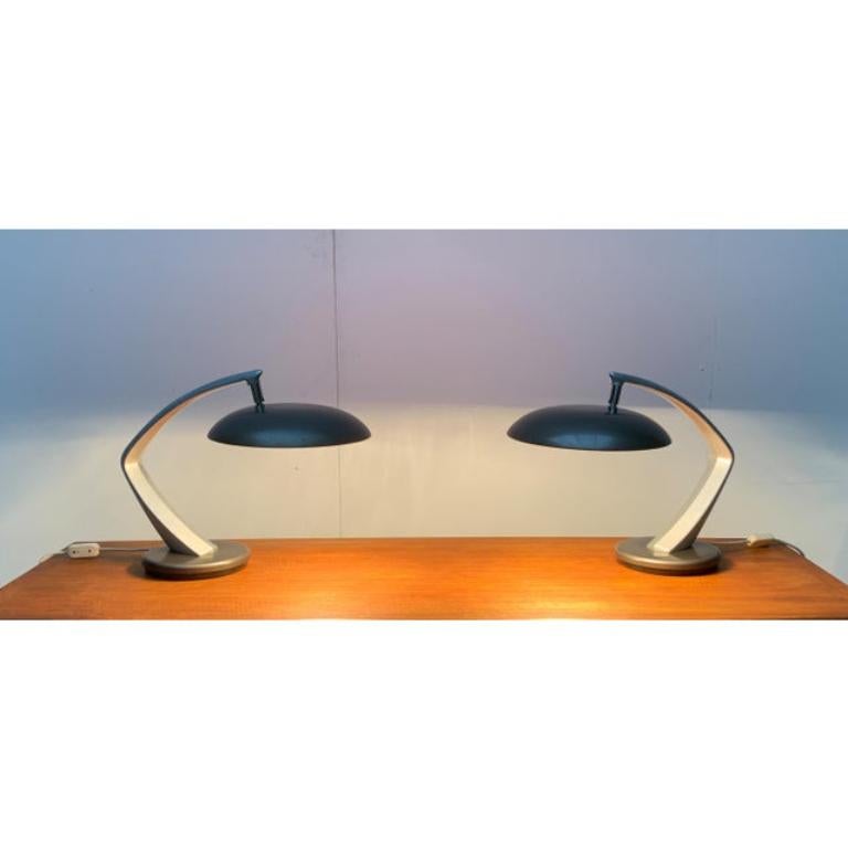 2er-Set Space Age Bumerang-Tischlampen von Luis Pérez de la Oliva, 1960er Jahre (Moderne der Mitte des Jahrhunderts) im Angebot
