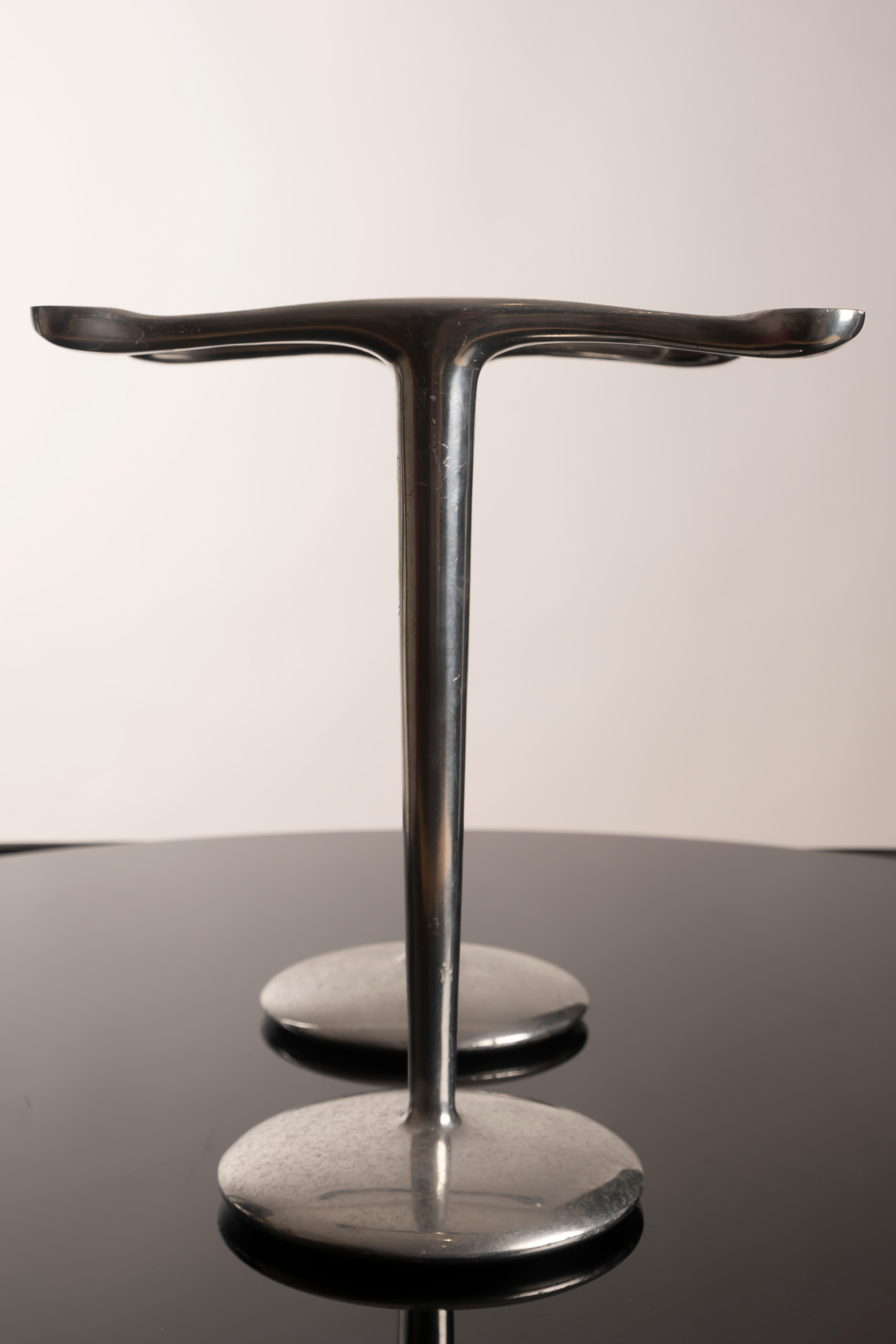 Spagnolo Set di 2 portacandele A Space Age in alluminio Jorge Pensi Design in vendita