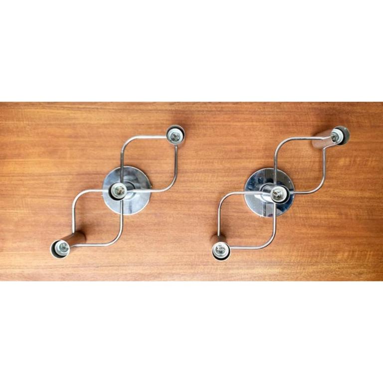 20ième siècle Ensemble de 2 plafonniers ou appliques chromées de l'ère spatiale de Gaetano Sciolari, 1970 en vente