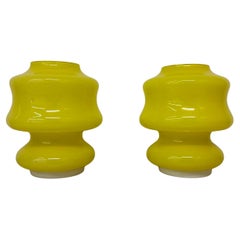 Juego de 2 lámparas de mesa de cristal amarillo de la era espacial ve-art Italy design , años 70