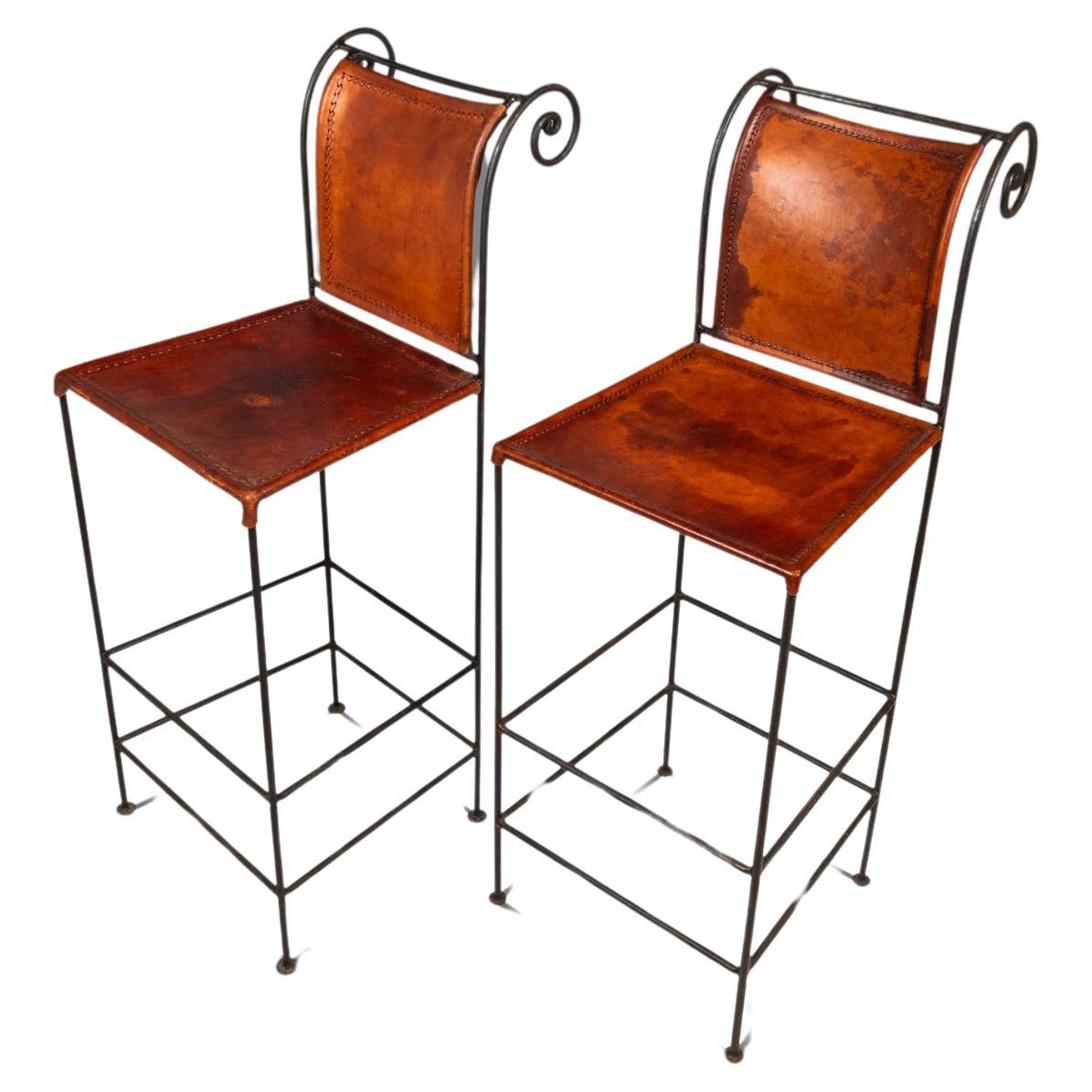 Ensemble de 2 tabourets de bar Hacienda espagnols en cuir pleine fleur travaillé à la main, années 1960