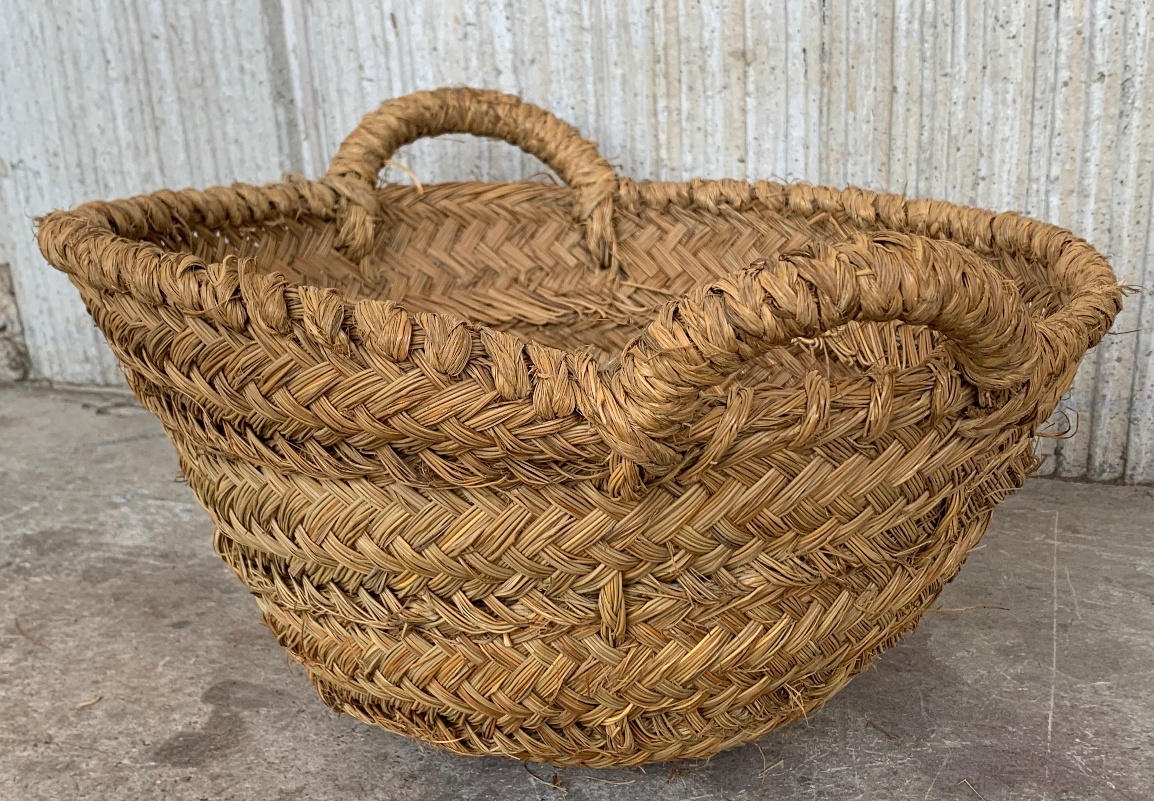 19th Century Set of 2 Spanish Woven Wicker Olive Grape Harvest Basket For Sale