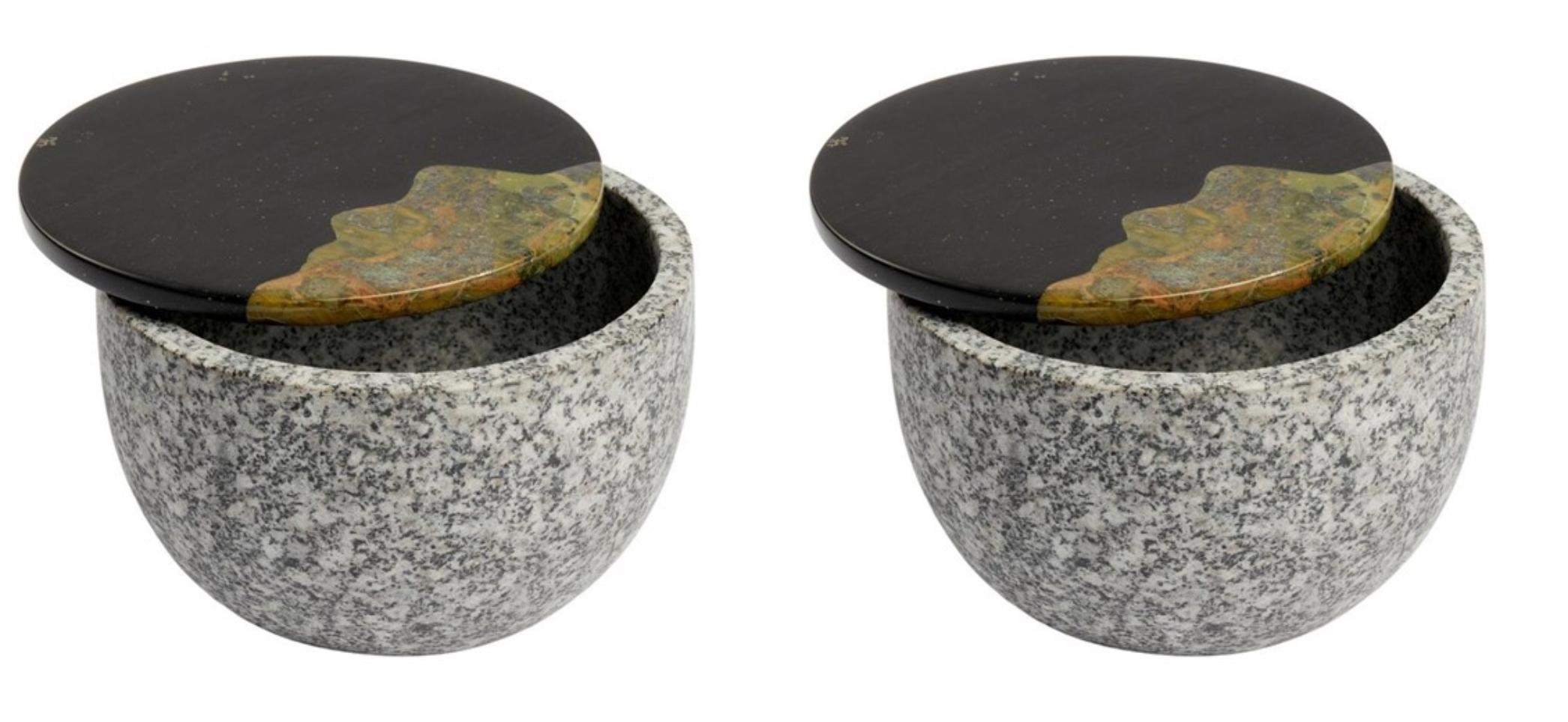 Set of 2 sprouter pot by Estudio Rafael Freyre
Dimensions: D 15 x H 8 cm 
Materials: Andes stone, Amazonic wood.
Also Available: Other materials and finishes available,

The Sprouters series explores the interaction of mineral and plant