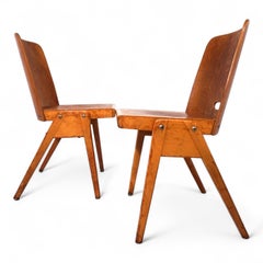 Juego de 2 sillas de comedor Bauhaus apilables de madera contrachapada, 1960