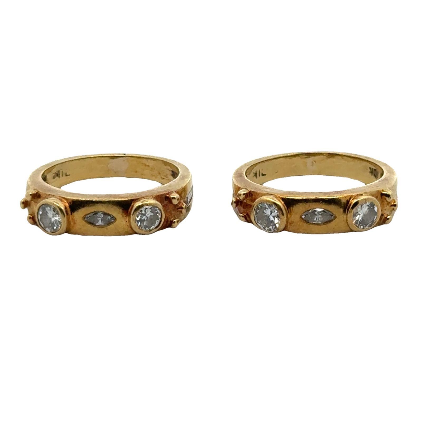 Moderne Lot de 2 bagues empilables en or jaune 18 carats avec diamants The Moderns