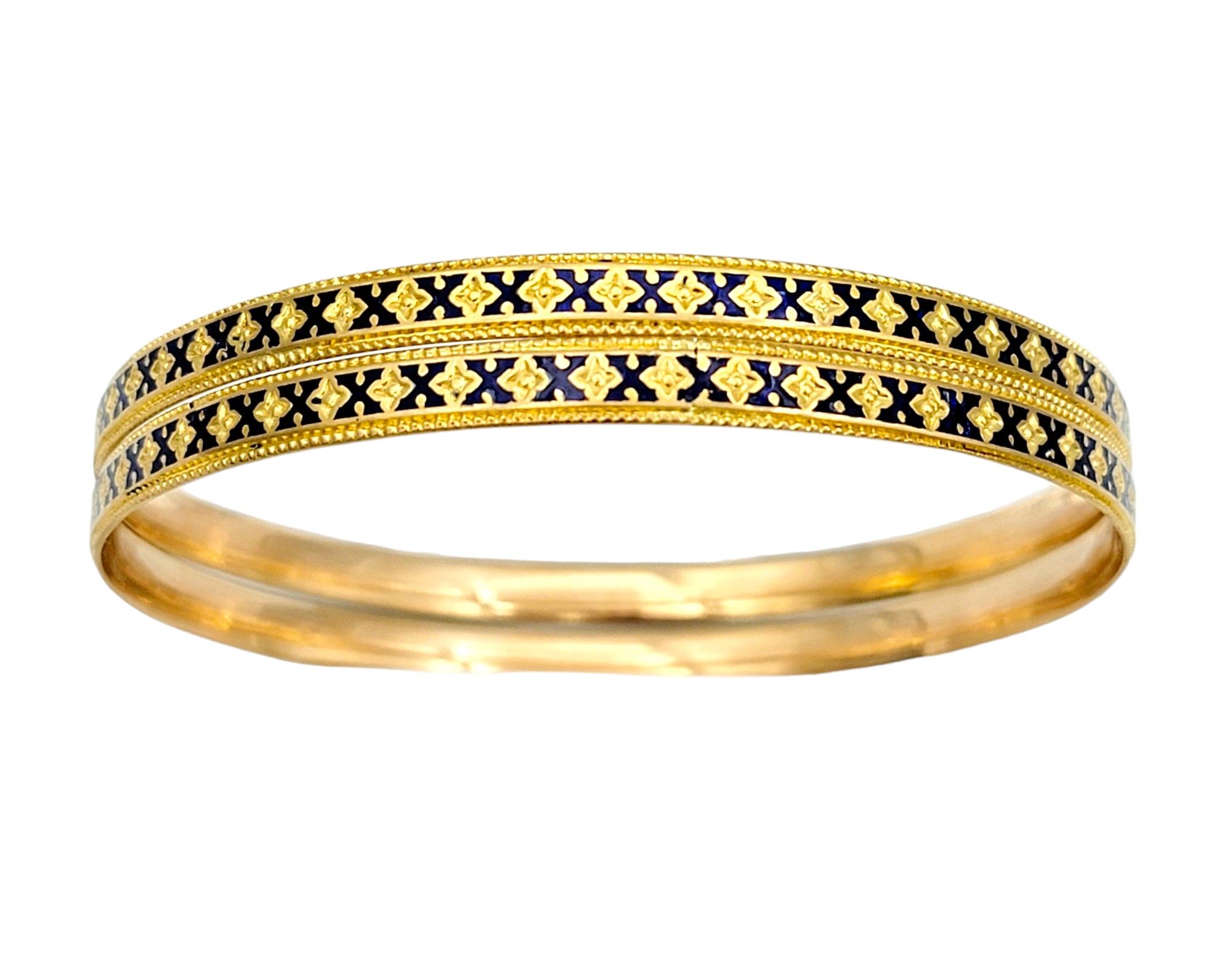 Set of 2 Stacking Bangle Bracelets Blue Enamel 'X' Design 22 Karat Yellow Gold In Good Condition For Sale In Scottsdale, AZ