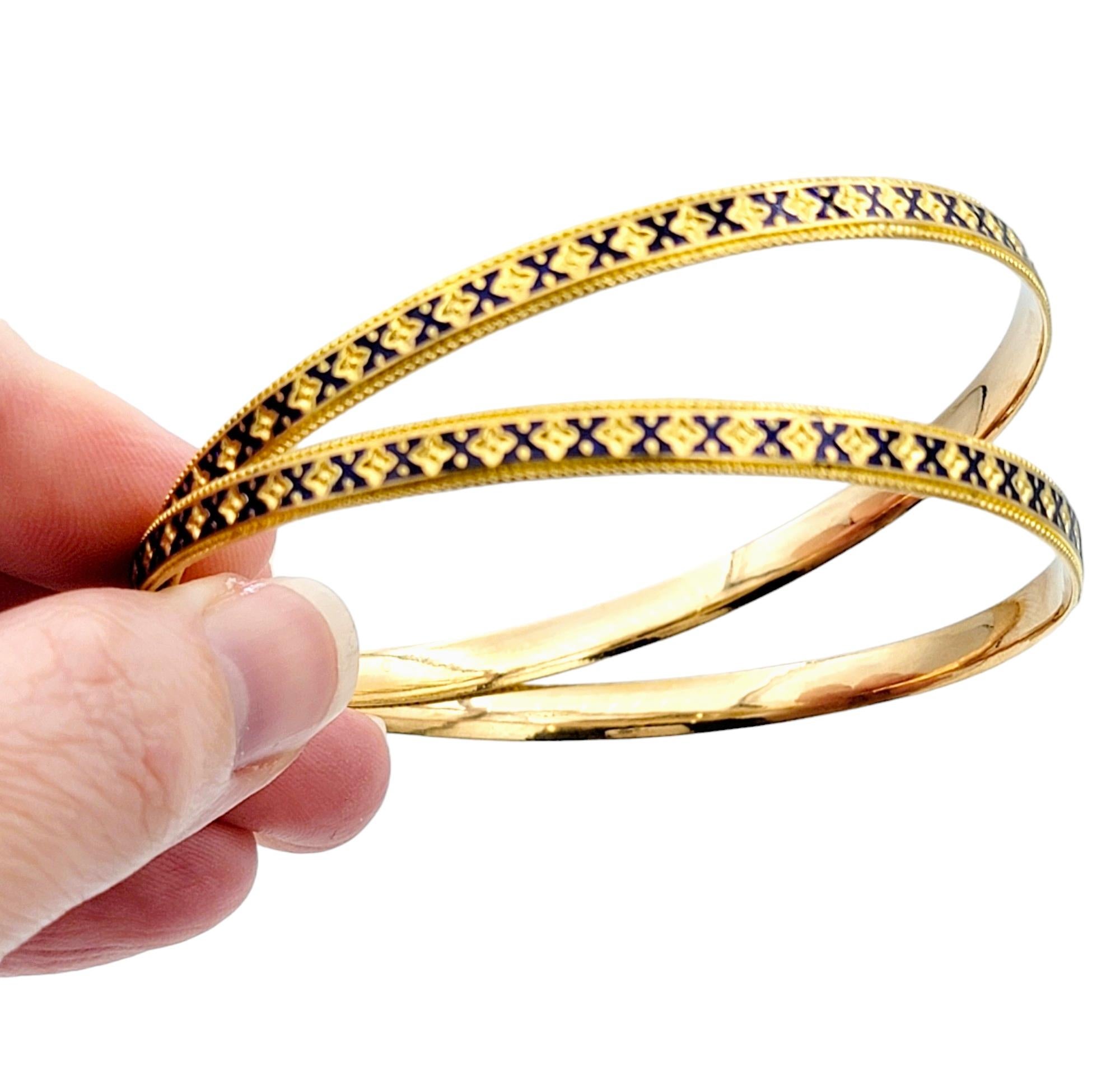 Set of 2 Stacking Bangle Bracelets Blue Enamel 'X' Design 22 Karat Yellow Gold For Sale 1