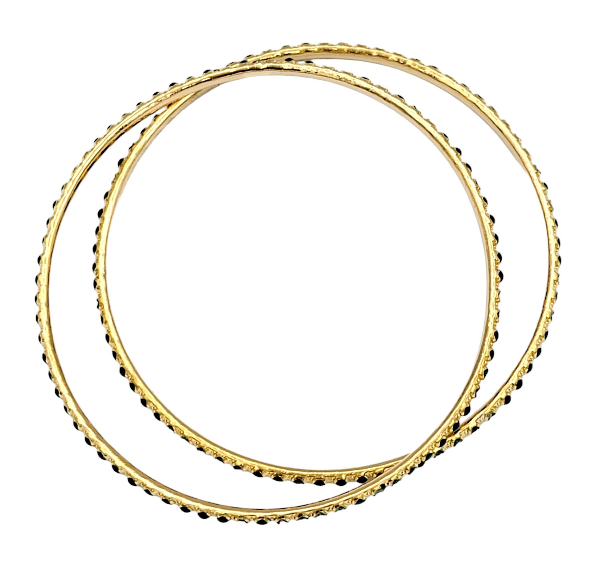 Contemporary Set of 2 Stacking Bangle Bracelets Green Enamel Dot Design 22 Karat Yellow Gold For Sale