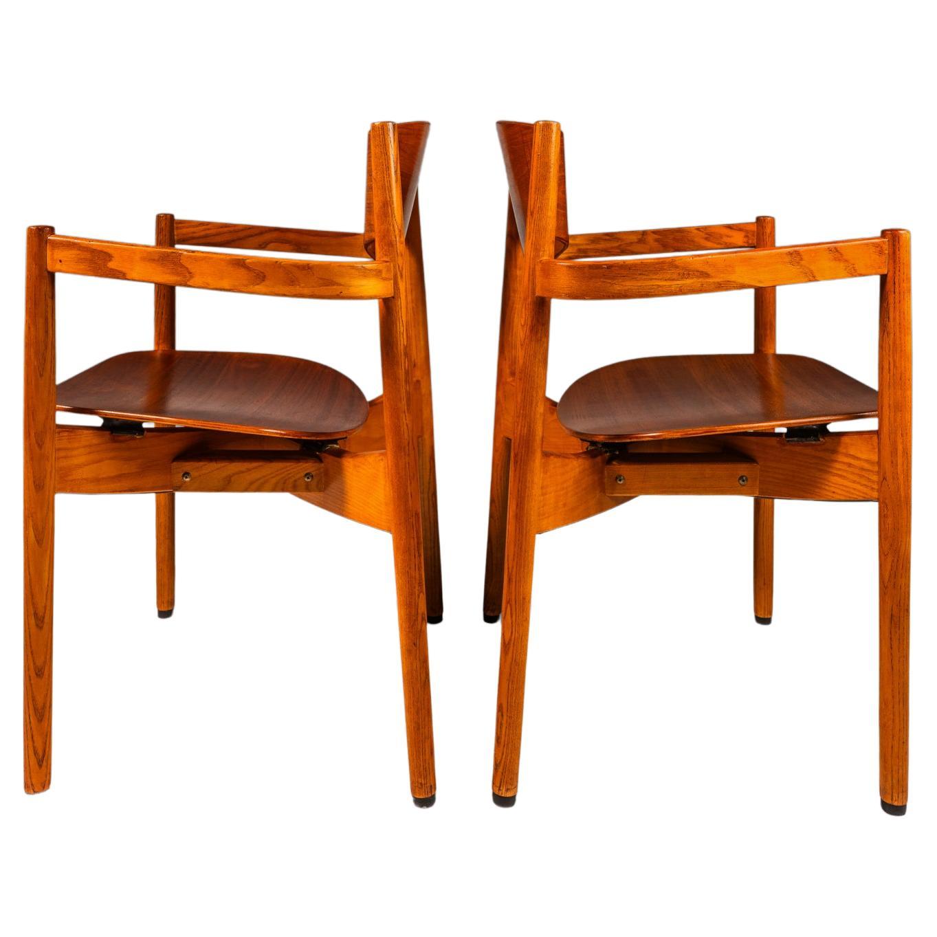 Set of 2 Stacking in Oak & Walnut Chairs by Jens Risom, USA, c. 1960s