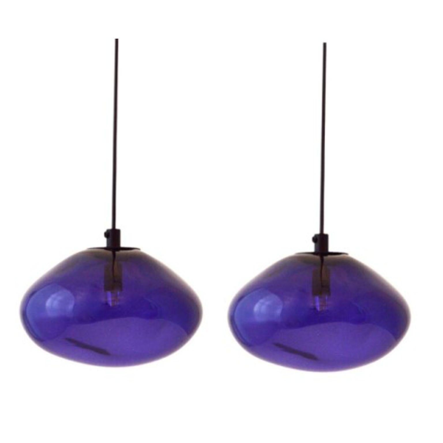 Set of 2 Starglow Violet Pendants by Eloa
Material: glass, steel, silver
Dimensions: D 15 x W 13 x H 100 cm
Also available in different colours and dimensions.

All our lamps can be wired according to each country. If sold to the USA it will be