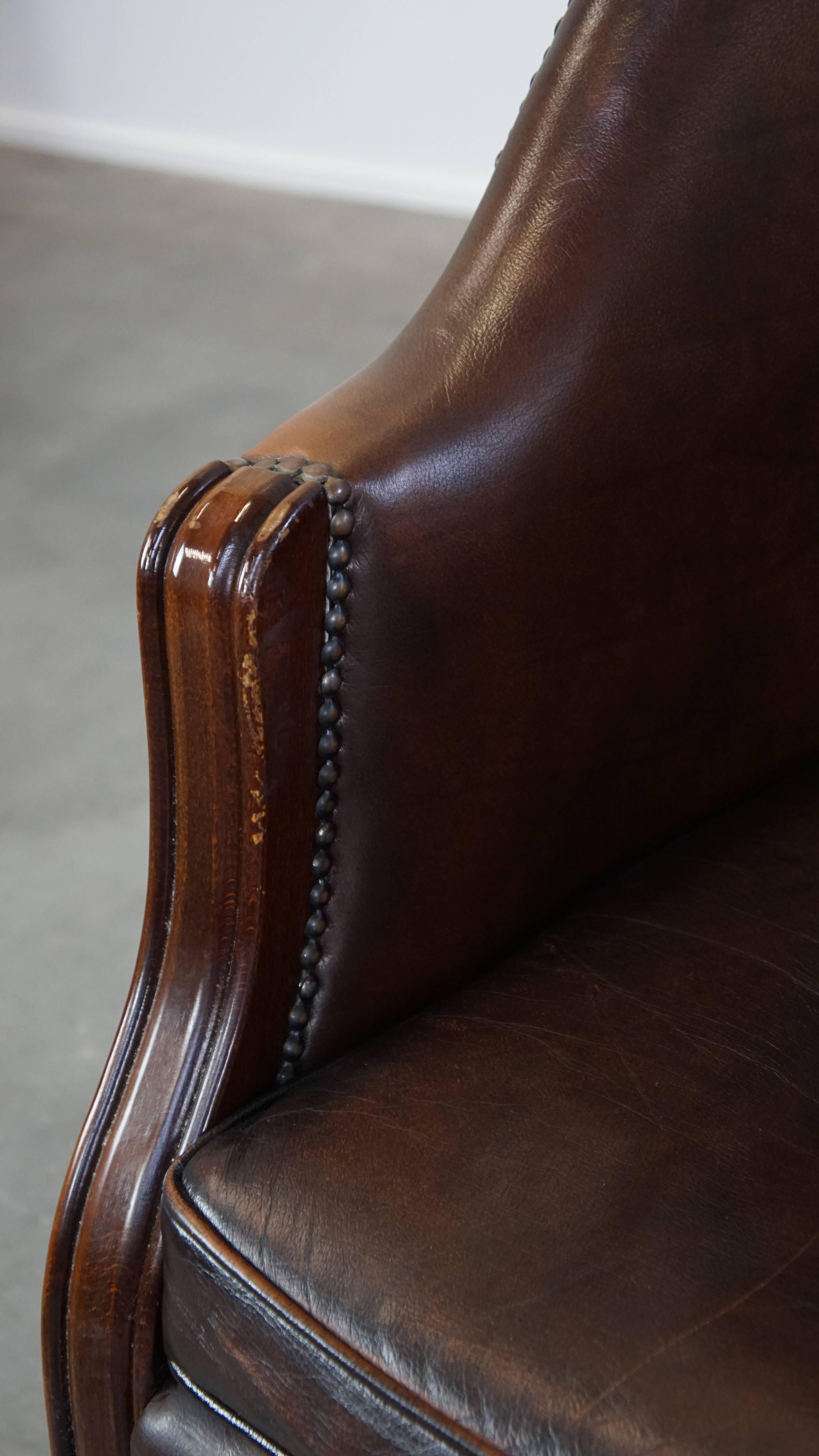 Set of 2 stately, luxurious, English style cowhide dining room chairs/tub chairs 5