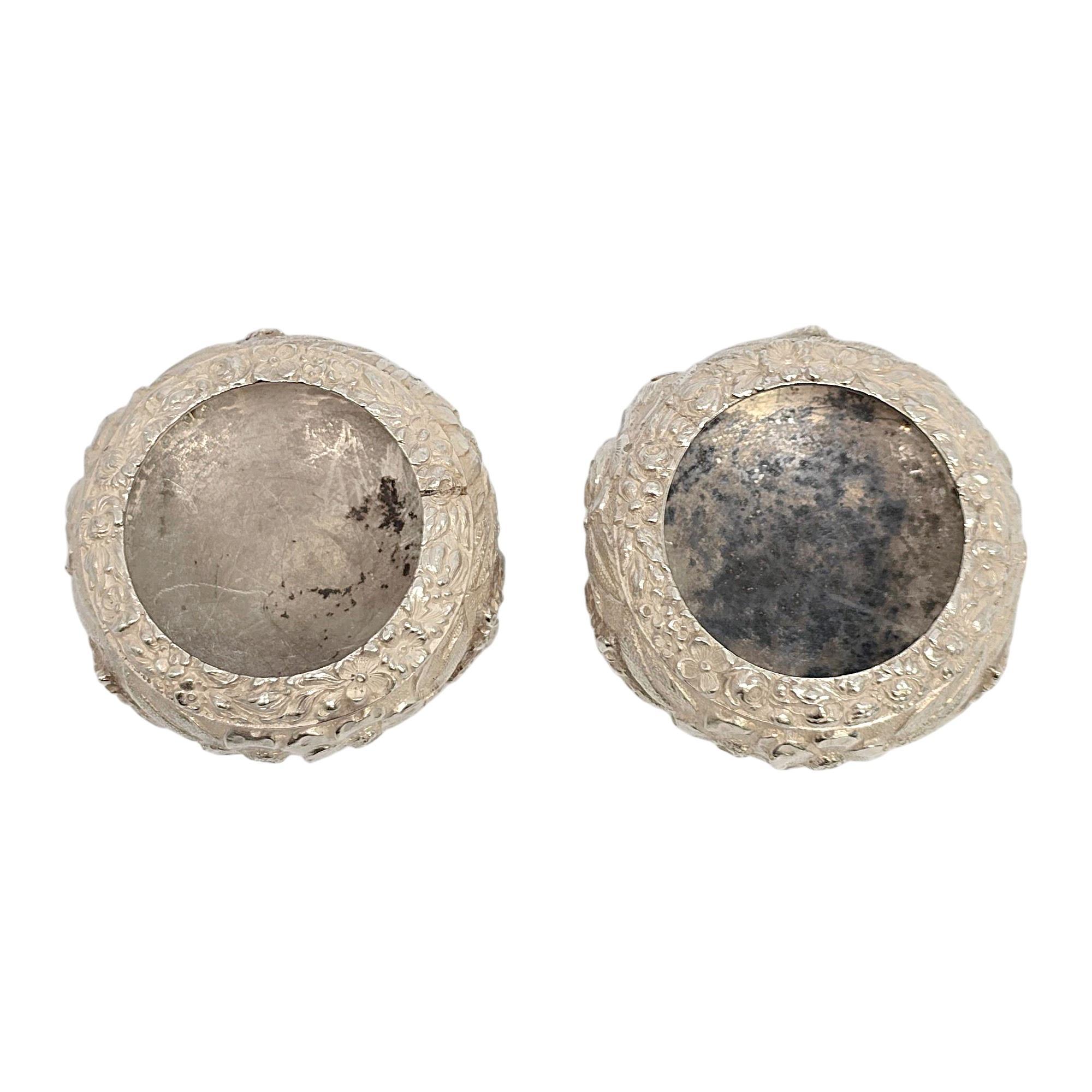Ensemble de 2 salières Stieff en argent sterling avec cuillères Kirk & Son du mois 21304 en vente 1