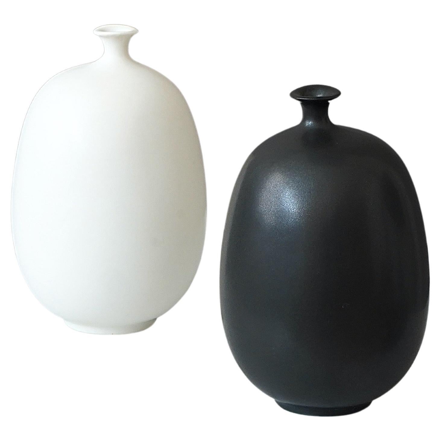 Set of 2 stoneware 'Balloon' Vases by Inger Persson, Rorstrand, Sweden, 1980s For Sale