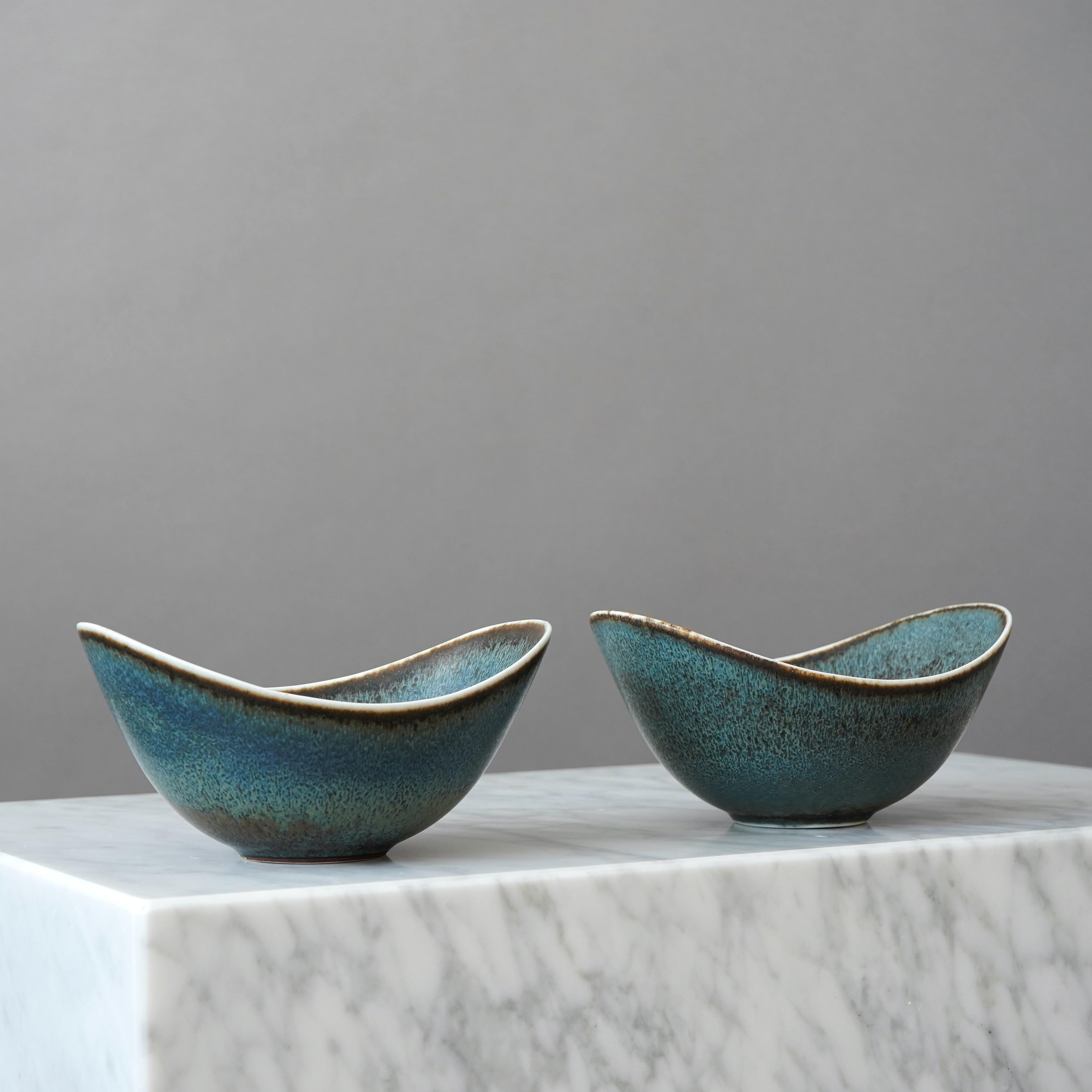 Swedish Set of 2 Stoneware Bowls by Gunnar Nylund for Rorstrand, Sweden, 1950s