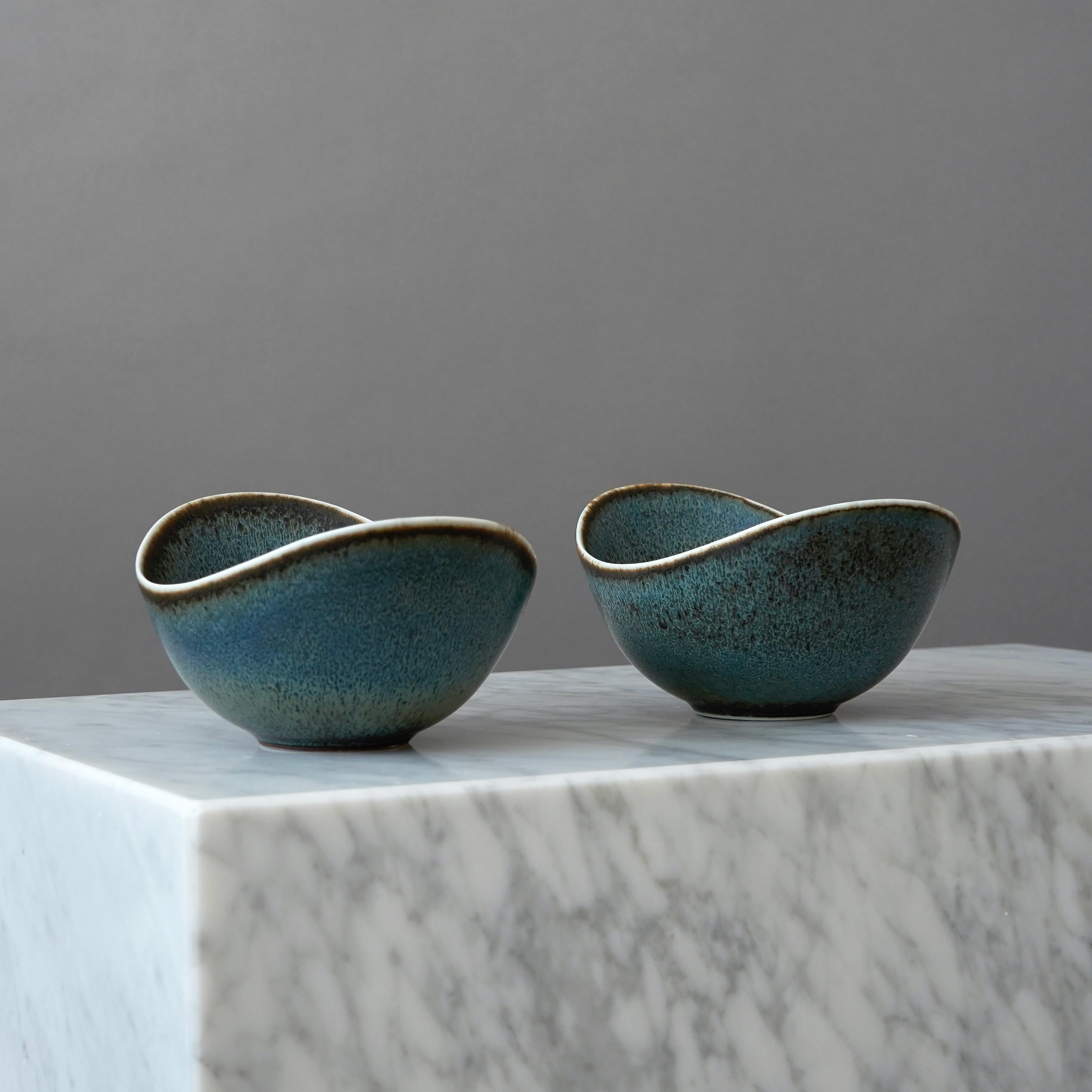 20th Century Set of 2 Stoneware Bowls by Gunnar Nylund for Rorstrand, Sweden, 1950s