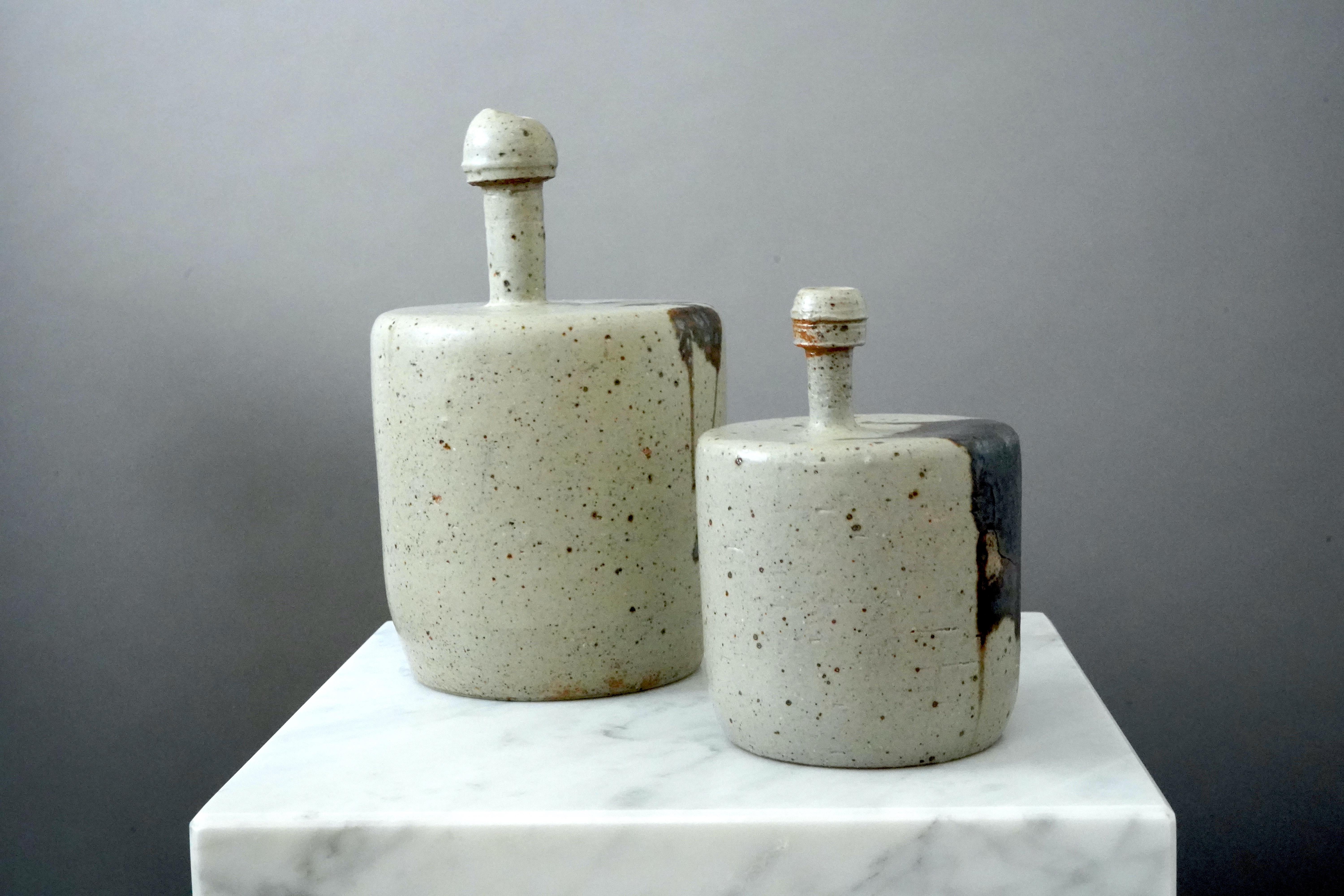Set of 2 Stoneware Vases by Swedish Ceramist Claes Thell In Excellent Condition For Sale In Malmö, SE