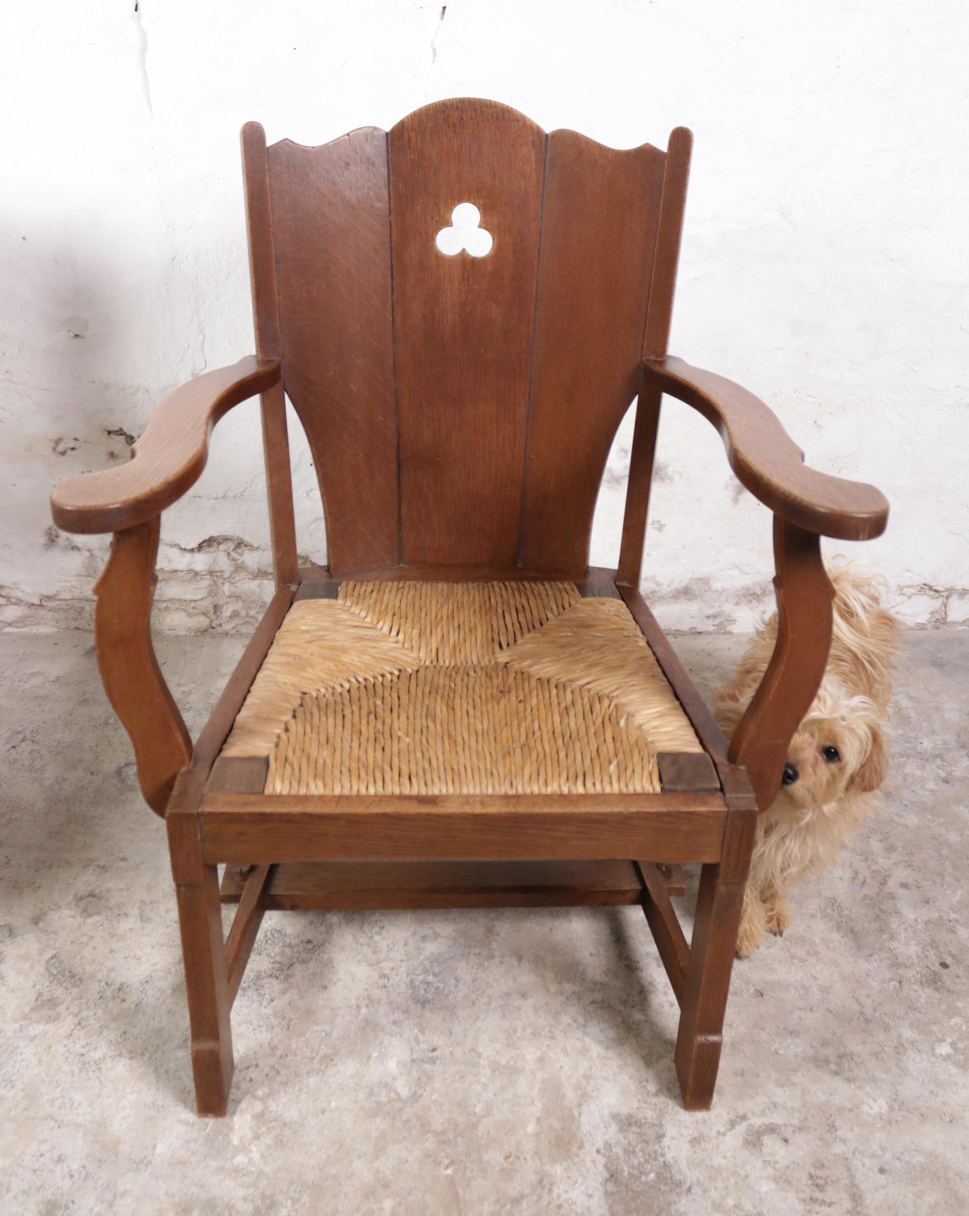 Set of 2 Story Book Dutch Brutalist Wabi Sabi Oak Rush Lounge Chairs ca. 1935 For Sale 4