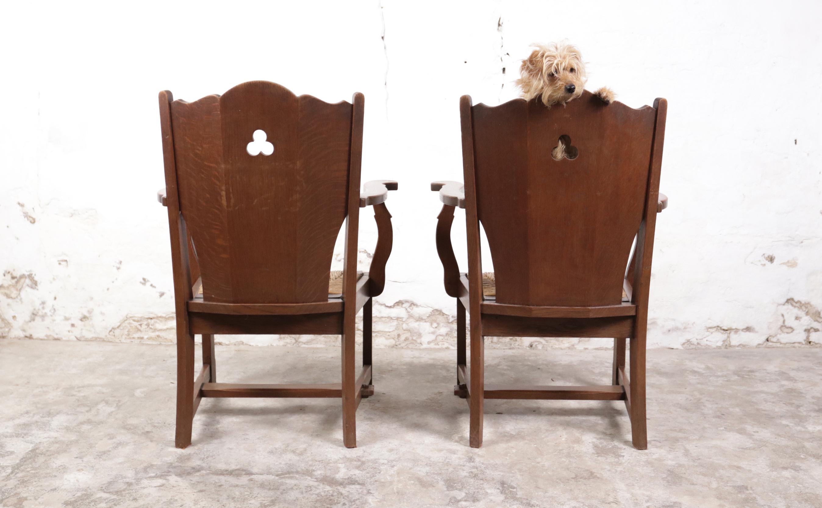 Mid-20th Century Set of 2 Story Book Dutch Brutalist Wabi Sabi Oak Rush Lounge Chairs ca. 1935 For Sale