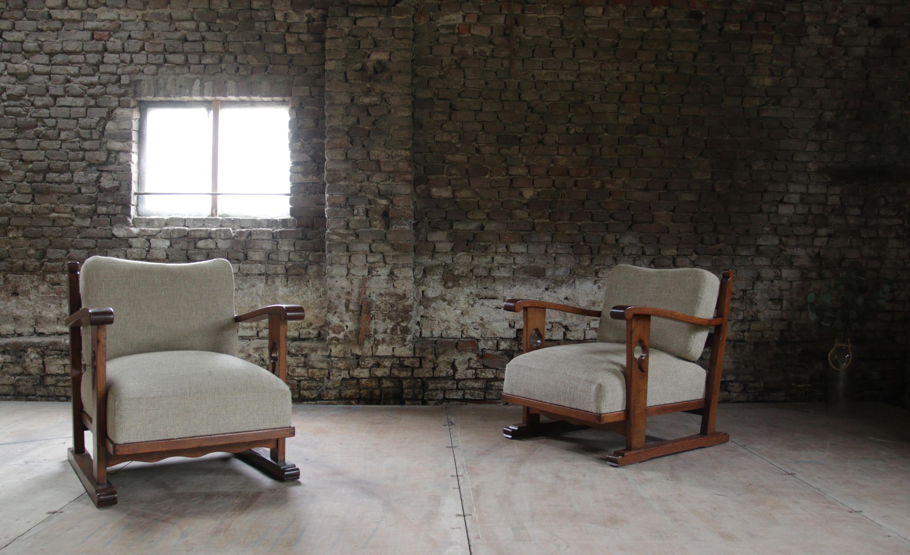Set of 2 Story Book Dutch Brutalist Wabi Sabi Oak Lounge Chairs, circa 1945 In Good Condition In Boven Leeuwen, NL