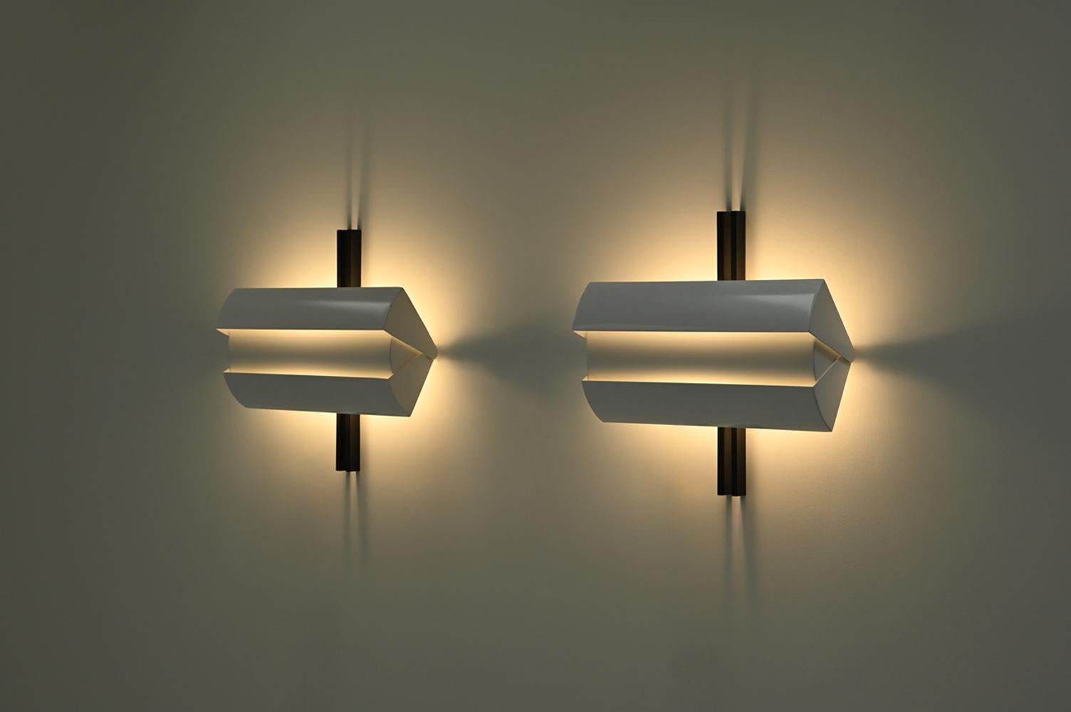 Set di 2 lampade da parete Stria di Ernesto Gismondi per Artemide, anni '80. In condizioni buone in vendita a Landgraaf, NL