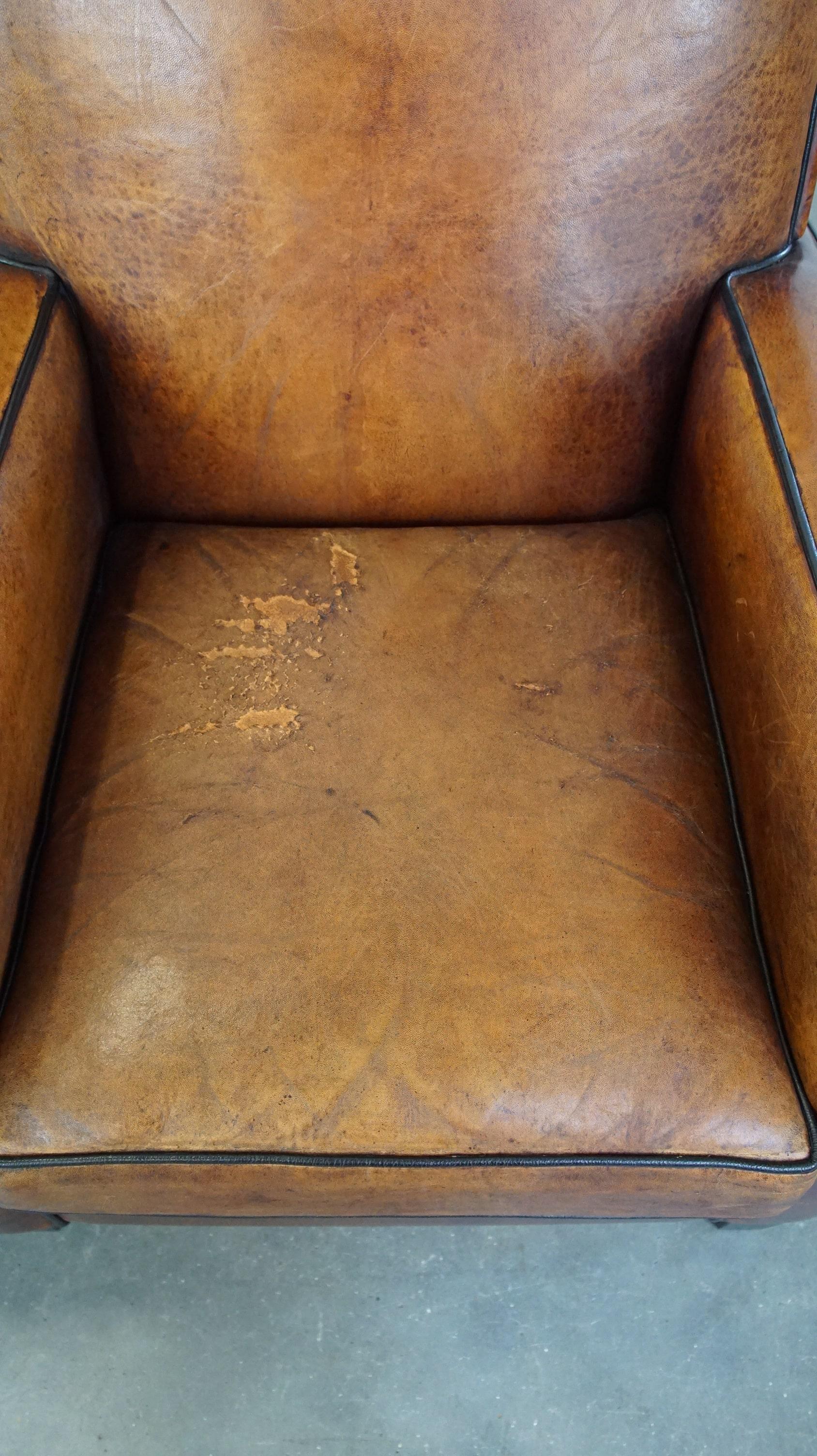XXI secolo e contemporaneo Set di 2 poltrone robuste ma comode in pelle di pecora dal design elegante in vendita