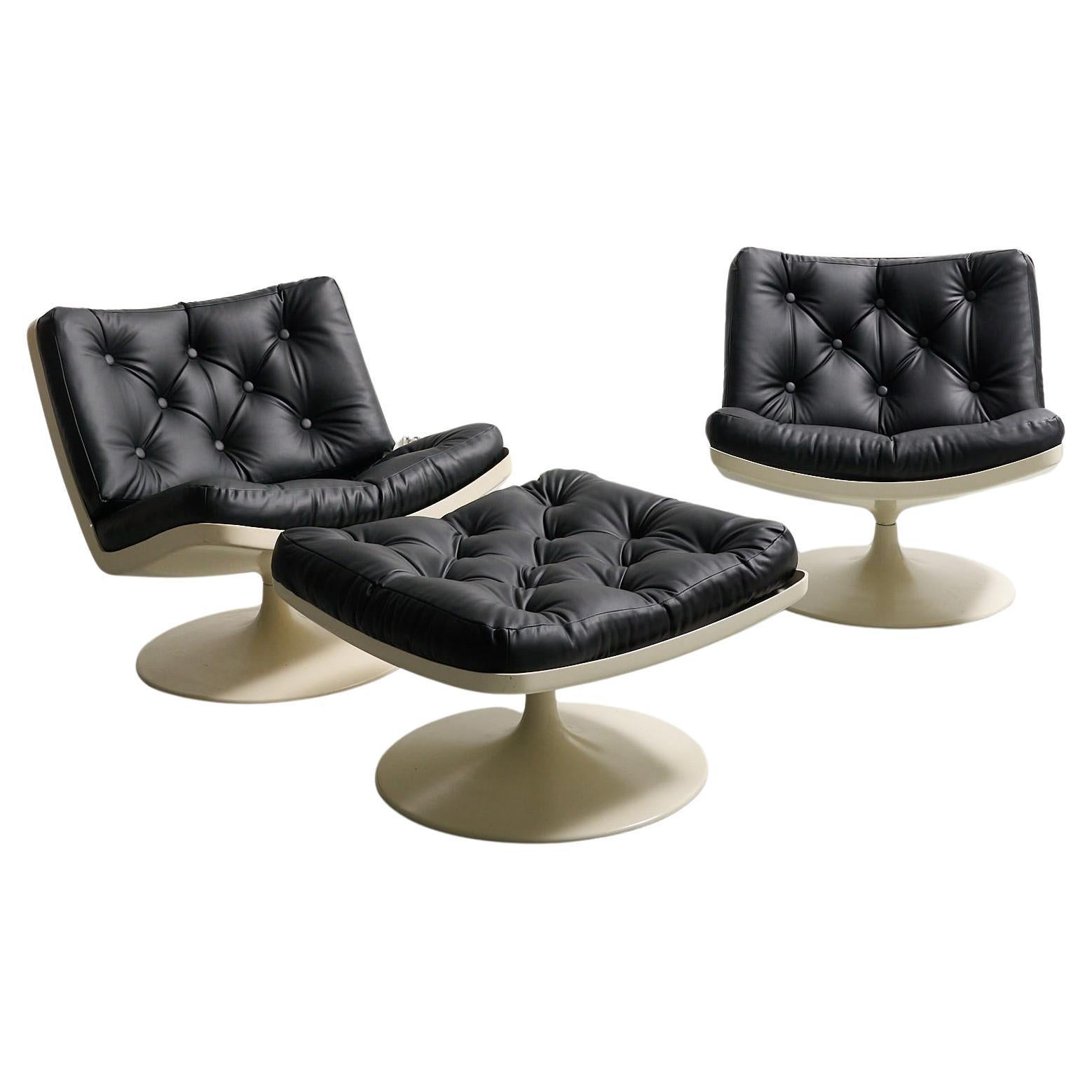 Set of 2 swivel lounge chairs with one ottoman by Play IVM en vente