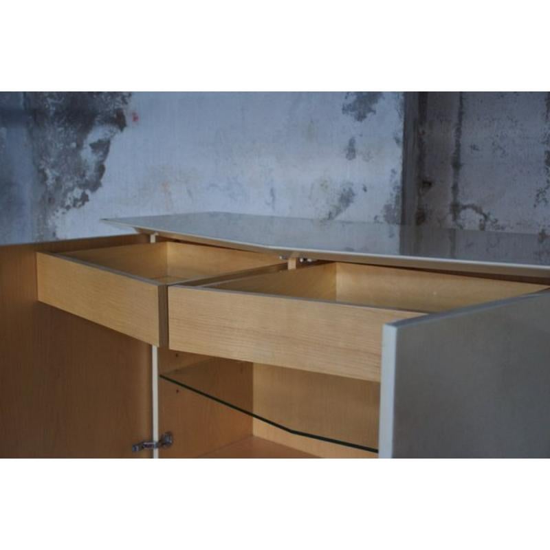 Set of 2 Table and Sideboard by Aldo Tura, Italy, 1960s

Vintage Design
This set of table and buffet in cream in parchment lacquered by the renowned Italian designer Aldo Tura,
Table dimensions L: 145cm/ p: 60 or p80cm to the widest/ h: