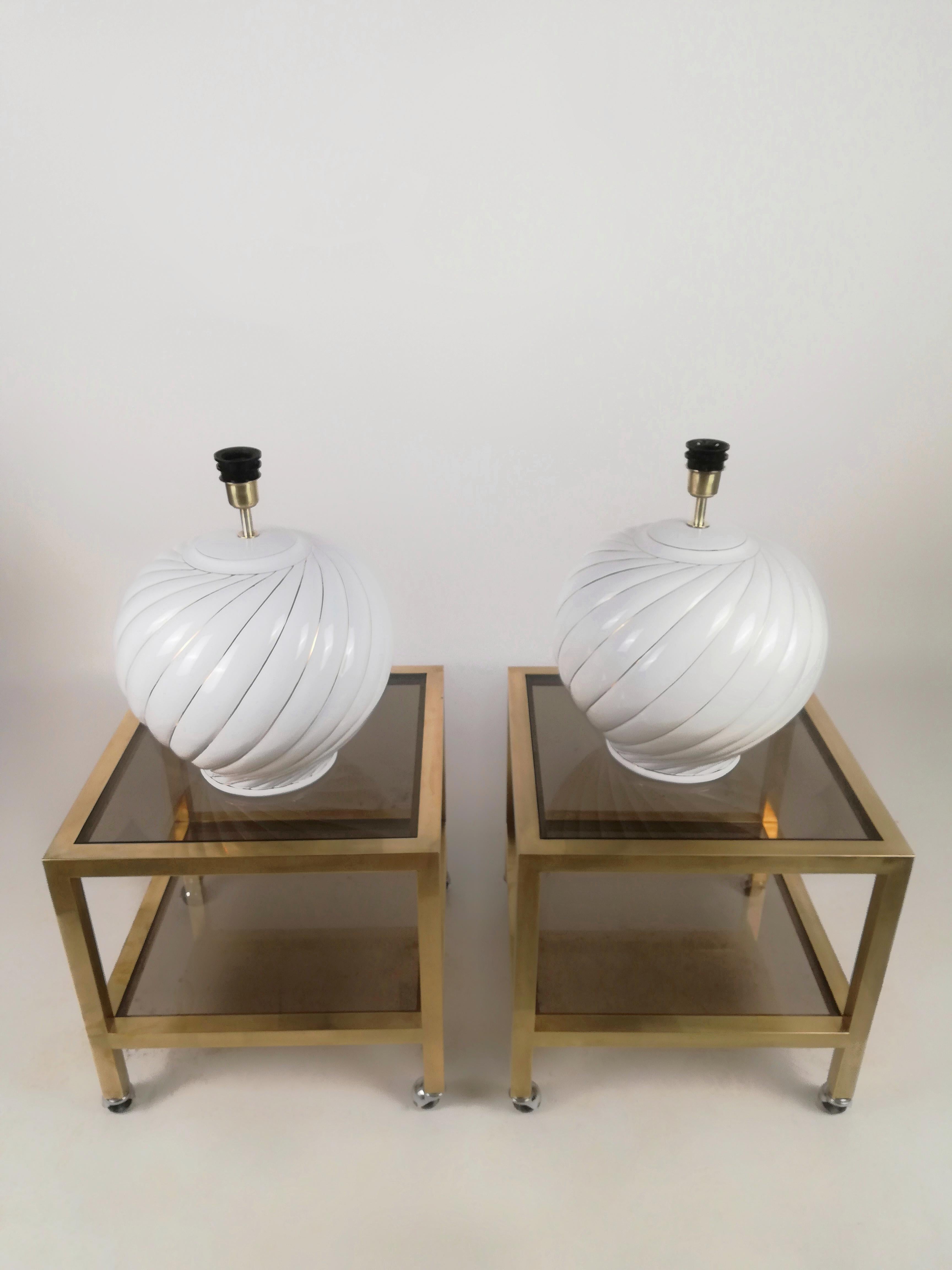 Set of 2 Table Lamps by Tommaso Barbi Made in White and Gold Glazed Ceramic For Sale 2