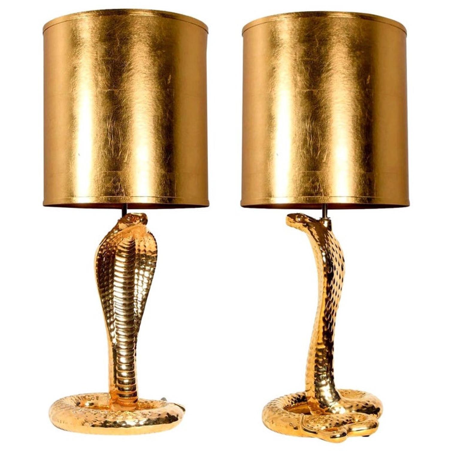 Pair of exceptional large table lamps. Unique gold-glazed ceramic table lamp in the shape of a cobra. A fine work signed by Tommaso Barbi, 1970 period. In absolutely perfect condition. With exceptional new custom made shades by René Houben. With
