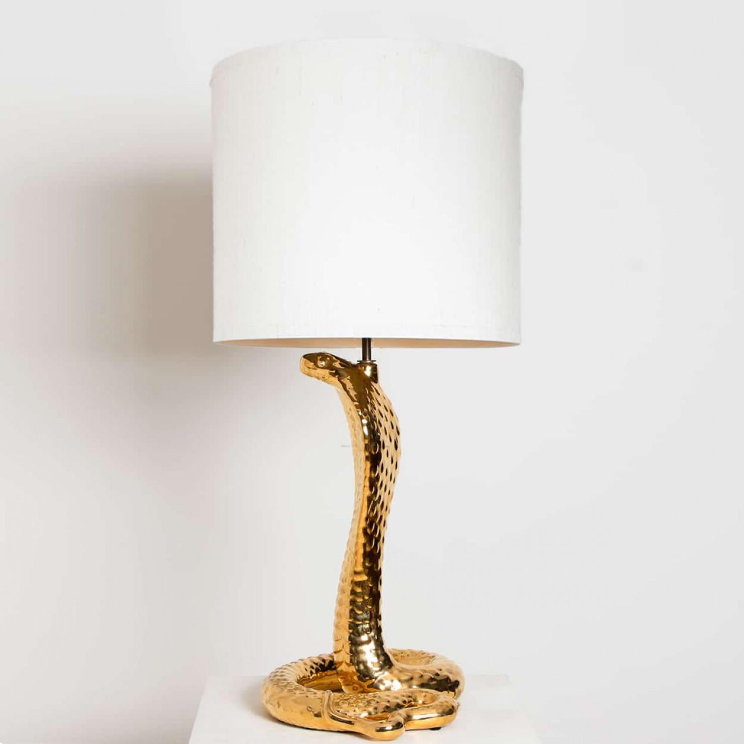 Set aus 2 Tischlampen „Corbra“ aus Keramik von Tommaso Barbi, 1960er Jahre (20. Jahrhundert) im Angebot