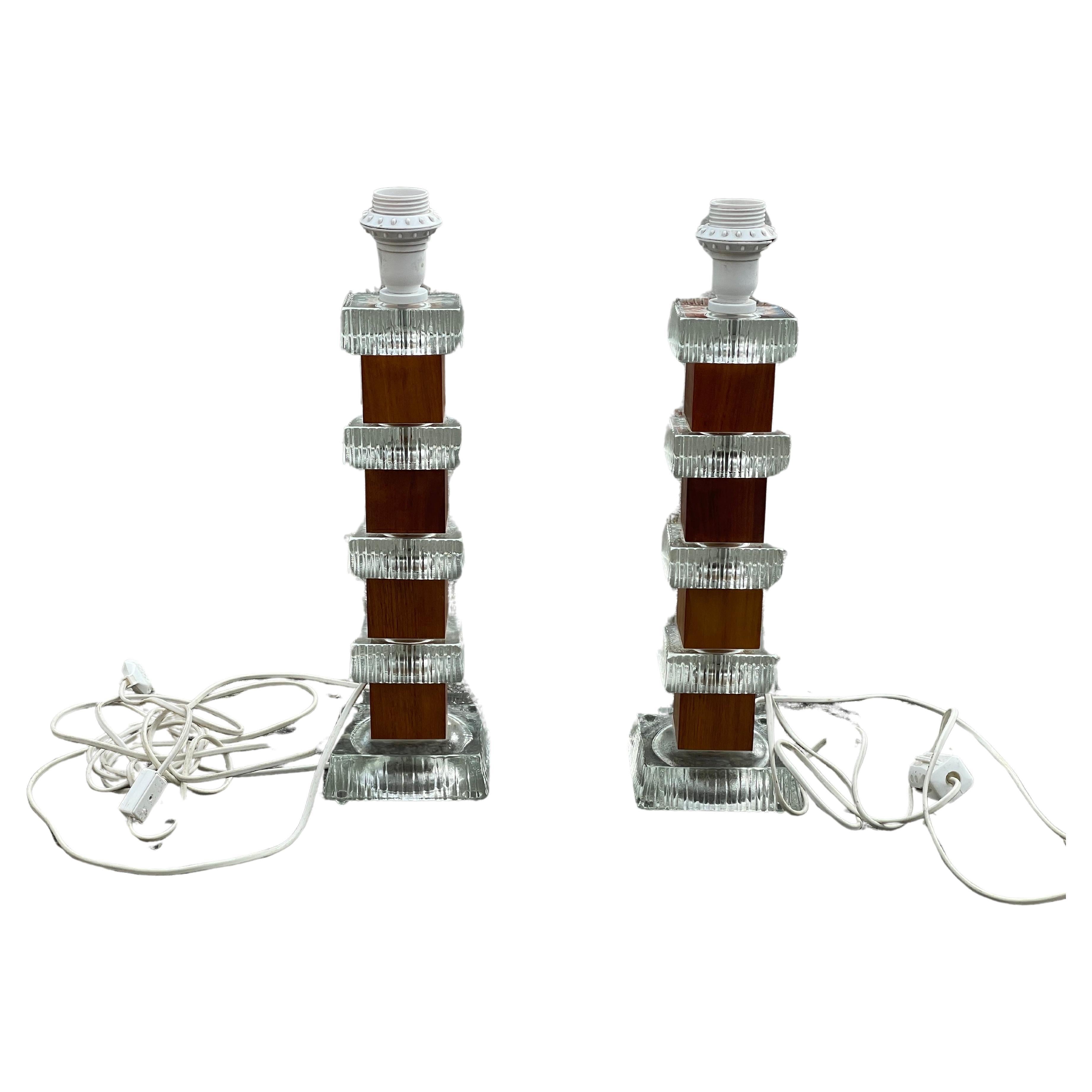 Set of 2 table lamps in glass & teak by Orrefors Sweden, 1960s For Sale