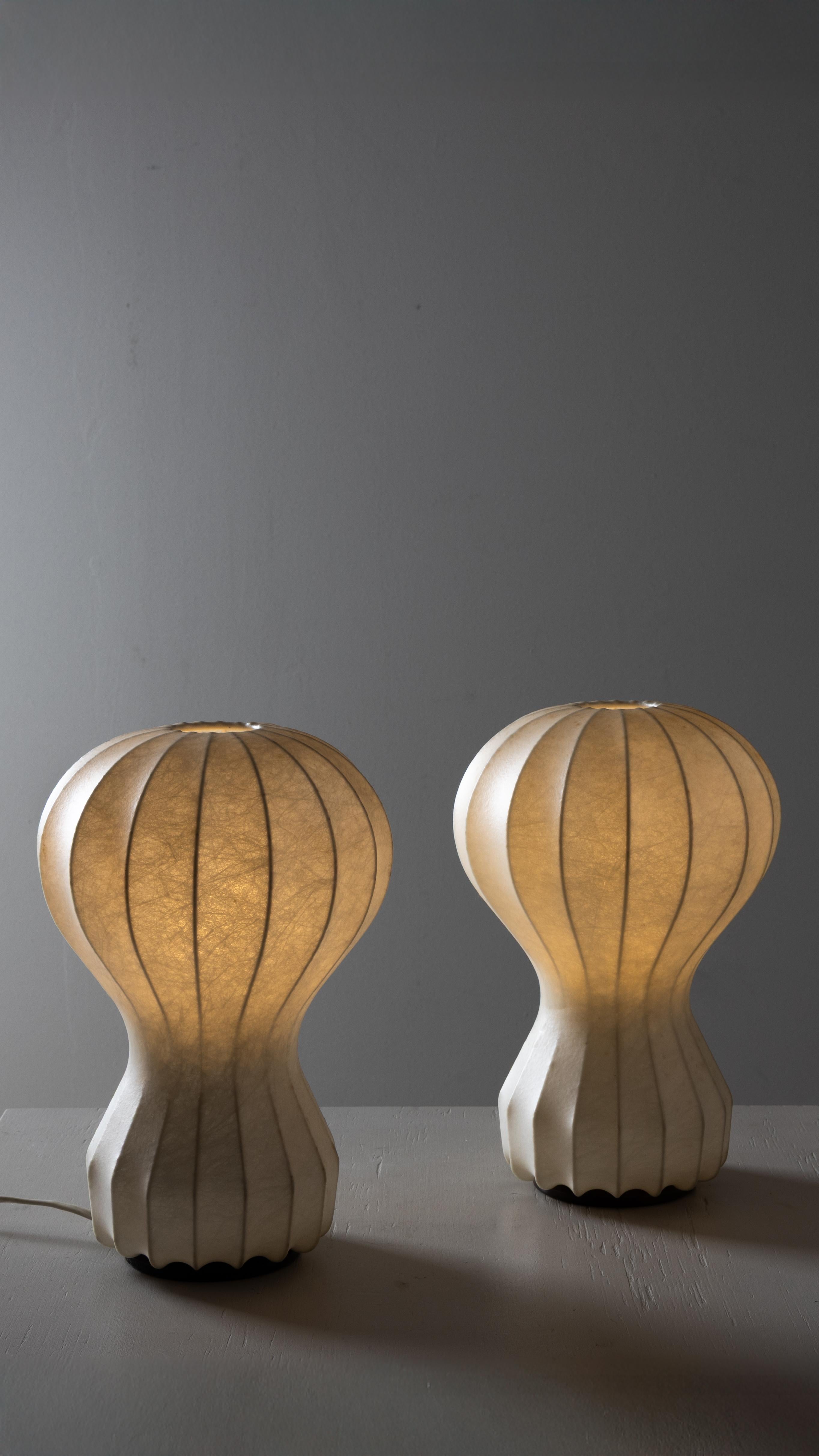 Mid-Century Modern Set of 2 table lamps mod. “Gatto”, Achille and Pier Giacomo Castiglioni for Flos For Sale