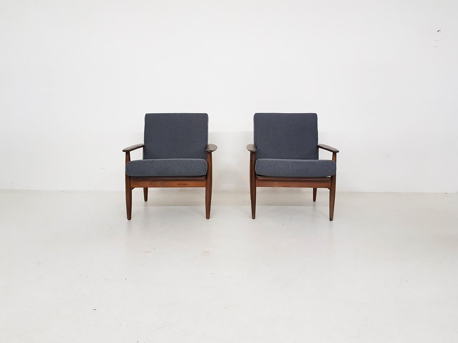 Organic Modern Set of 2 Teak Scandinavian Modern Lounge or Armchairs, Denmark, 1960s