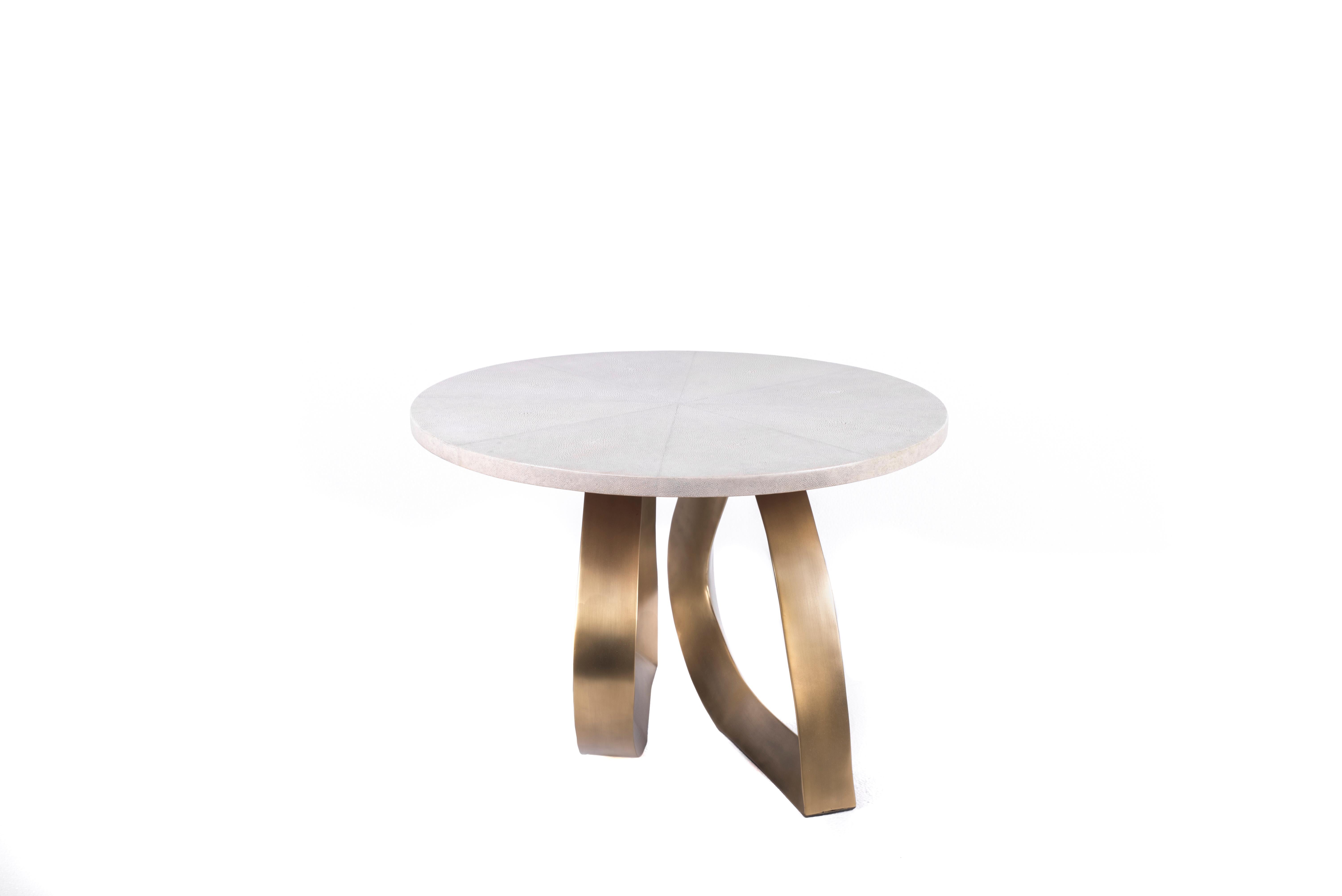 Contemporary Set of 2 Teardrop Nesting Coffee Tables, Cream Shagreen and Brass by Kifu Paris