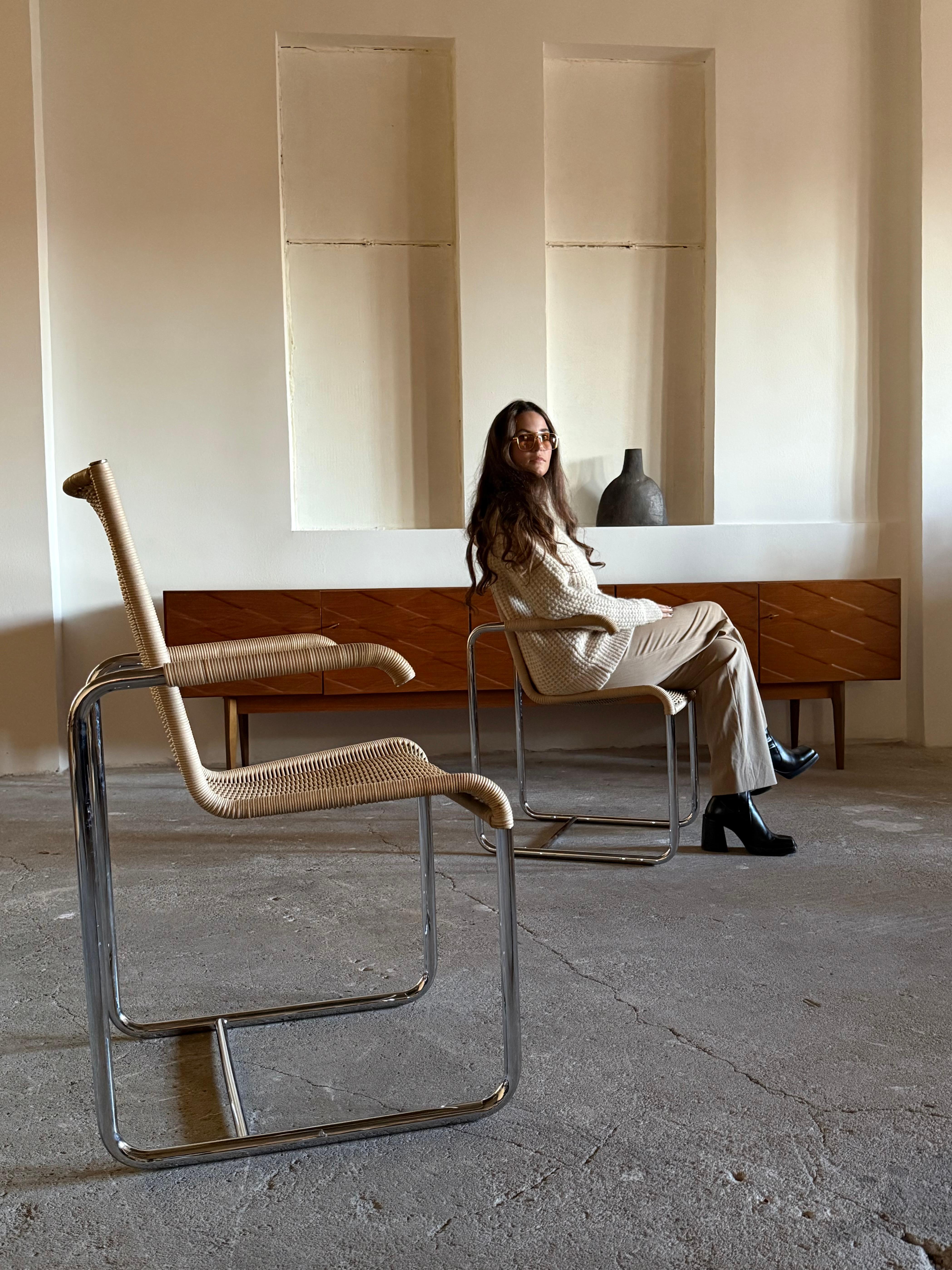 Postmoderno SET DI 2 SEDIE CANTILEVER TUBOLARI IN ACCIAIO DI TECTA D20 RATTAN, GERMANIA Anni '80 in vendita