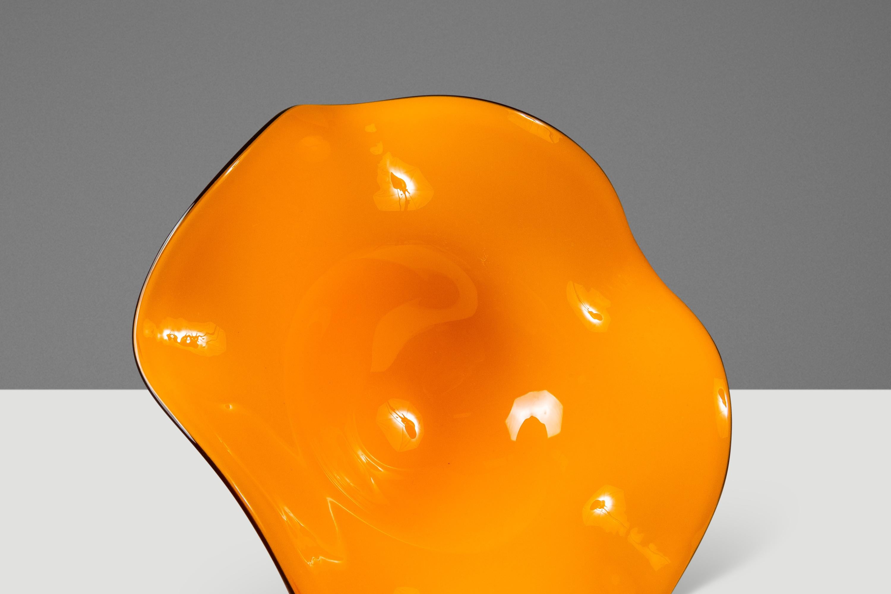 Set of 2 Teleflora Blown Art Glass Serving Bowls, USA, c. 1970s For Sale 3