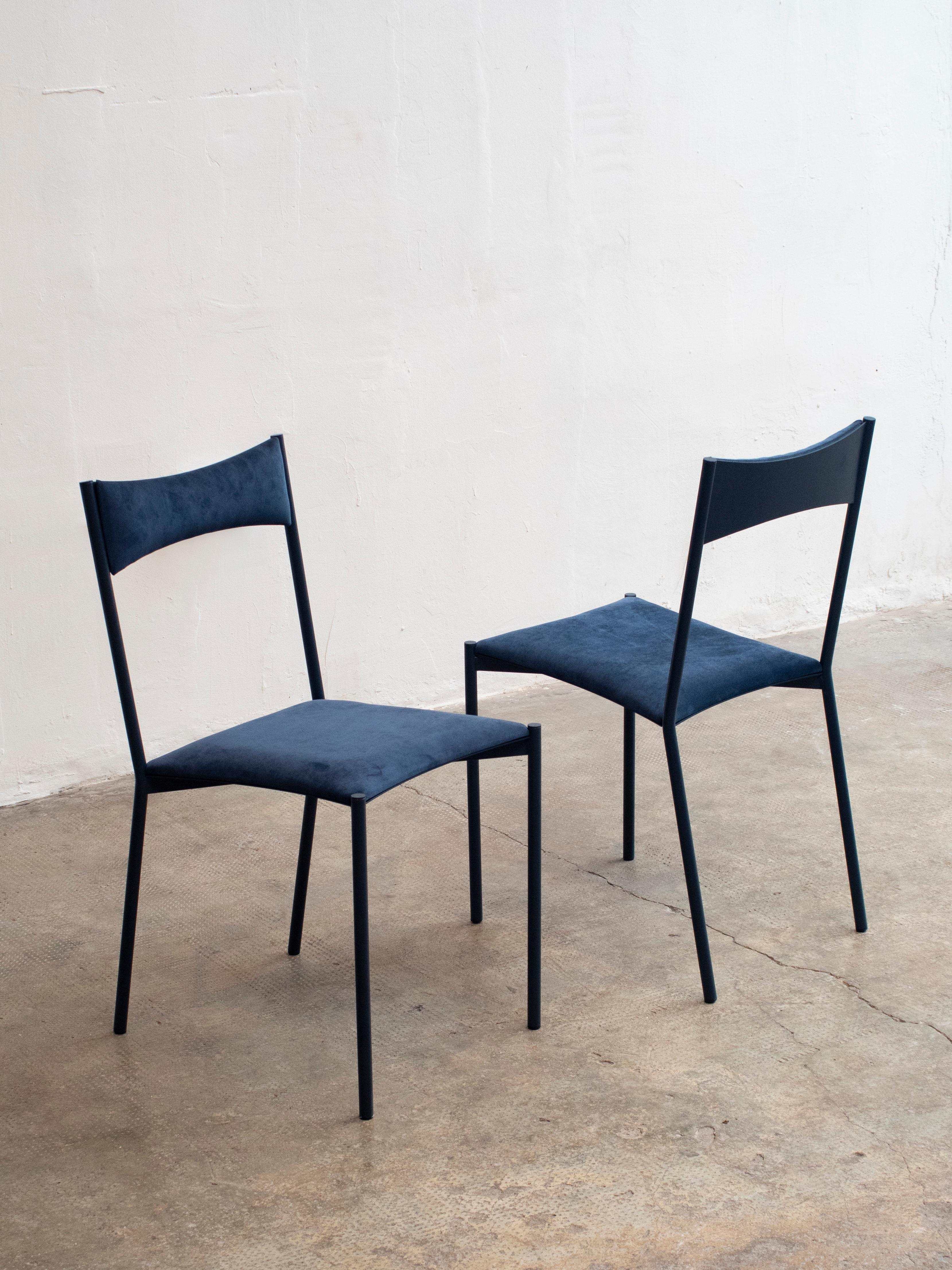 Modern Set of 2 Tensa Chairs, Dark Blue by Ries For Sale