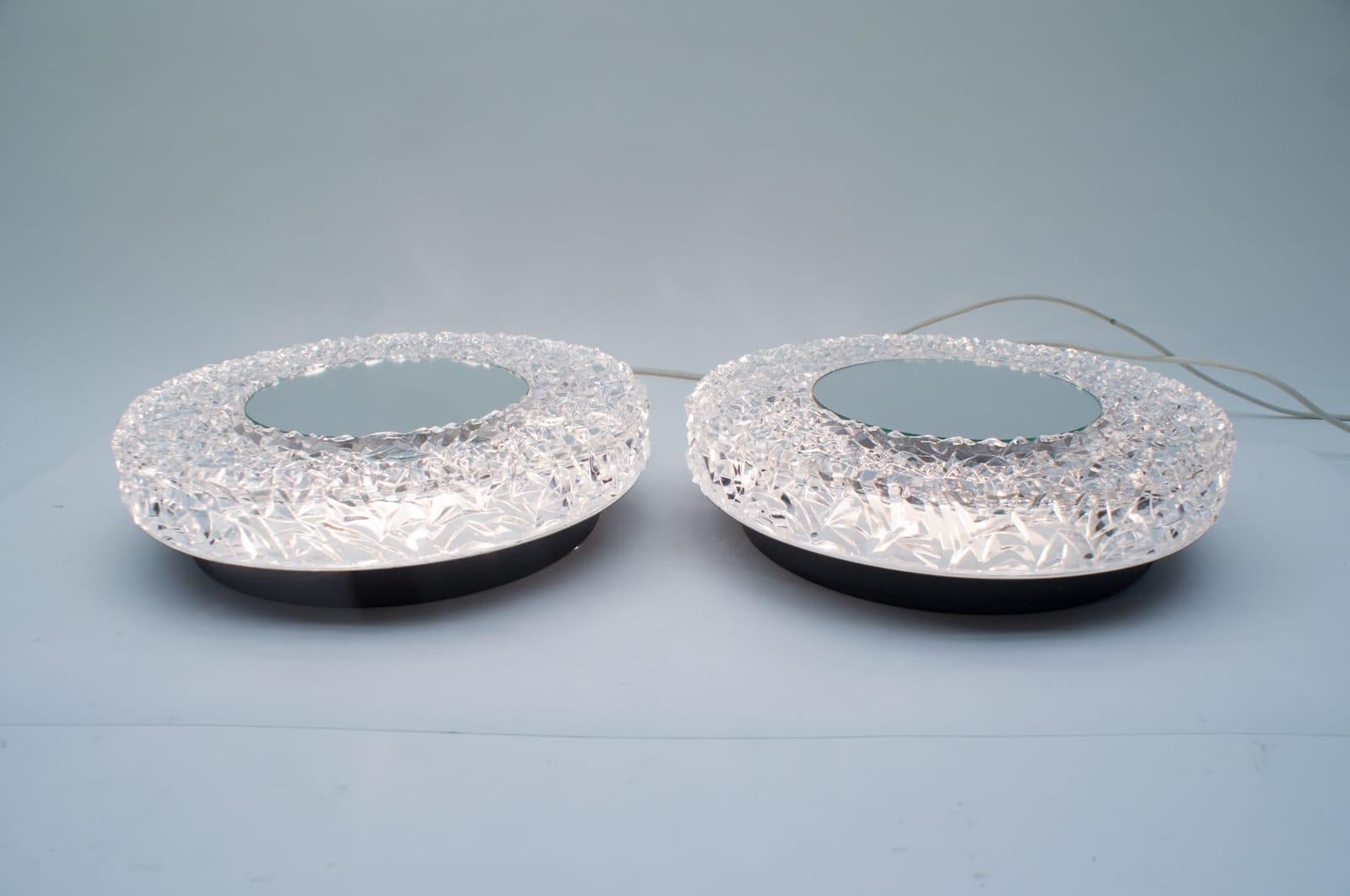 Set of 2 Textured Glass and Mirror Ceiling Wall Flushmounts, Hillebrand, 1960s In Good Condition For Sale In Nürnberg, Bayern